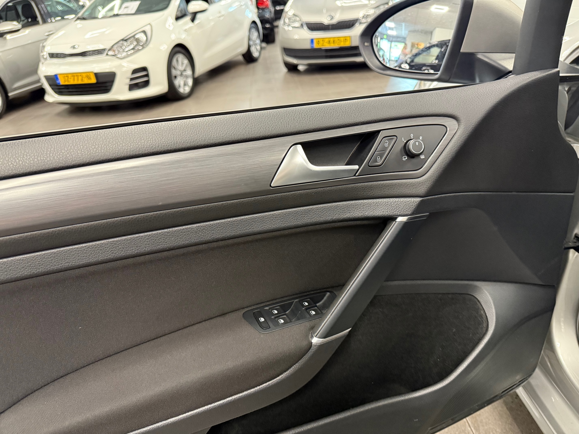 https://www.autokooy.nl//xml/images/46720955-11.JPG