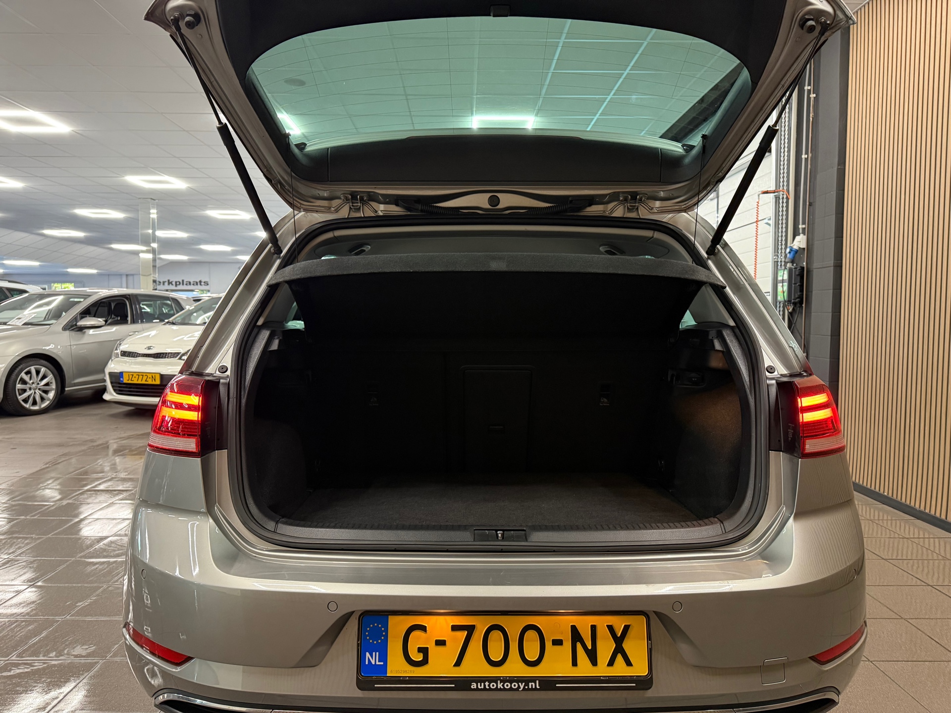 https://www.autokooy.nl//xml/images/46720955-5.JPG