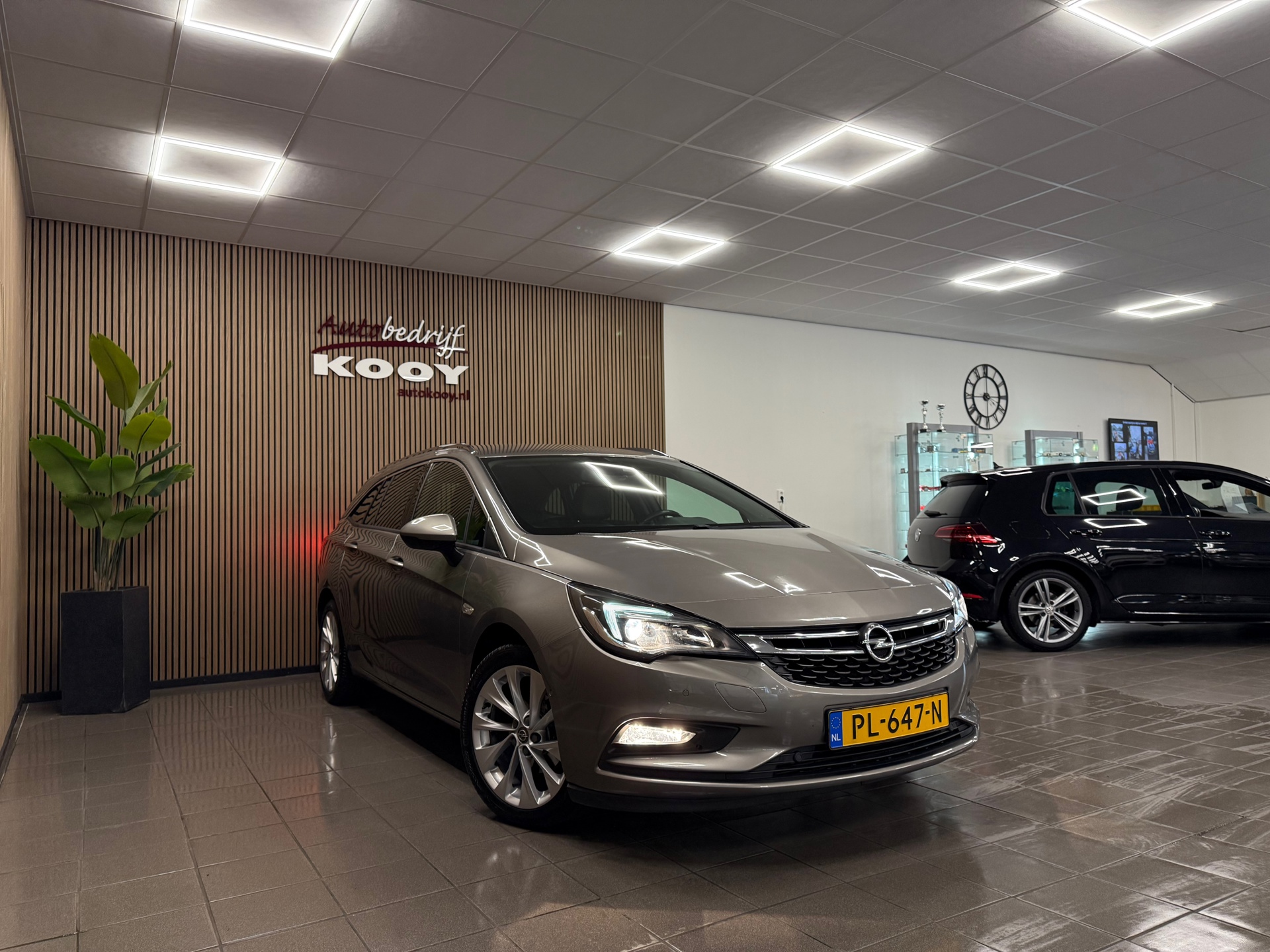 https://www.autokooy.nl//xml/images/46721004-8.JPG