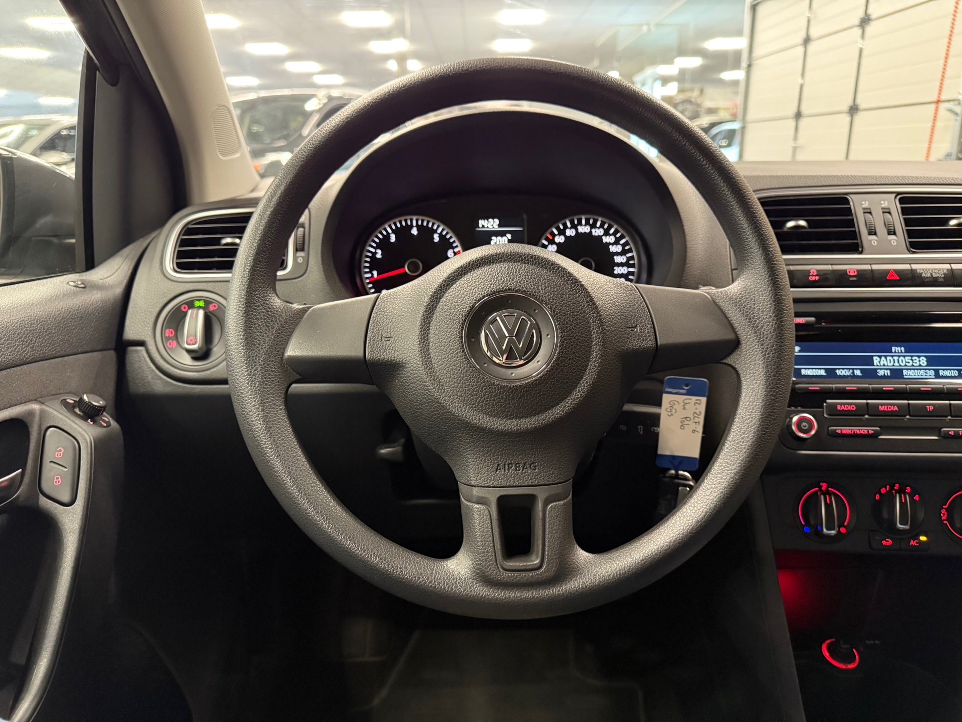 https://www.autokooy.nl//xml/images/46745449-13.JPG
