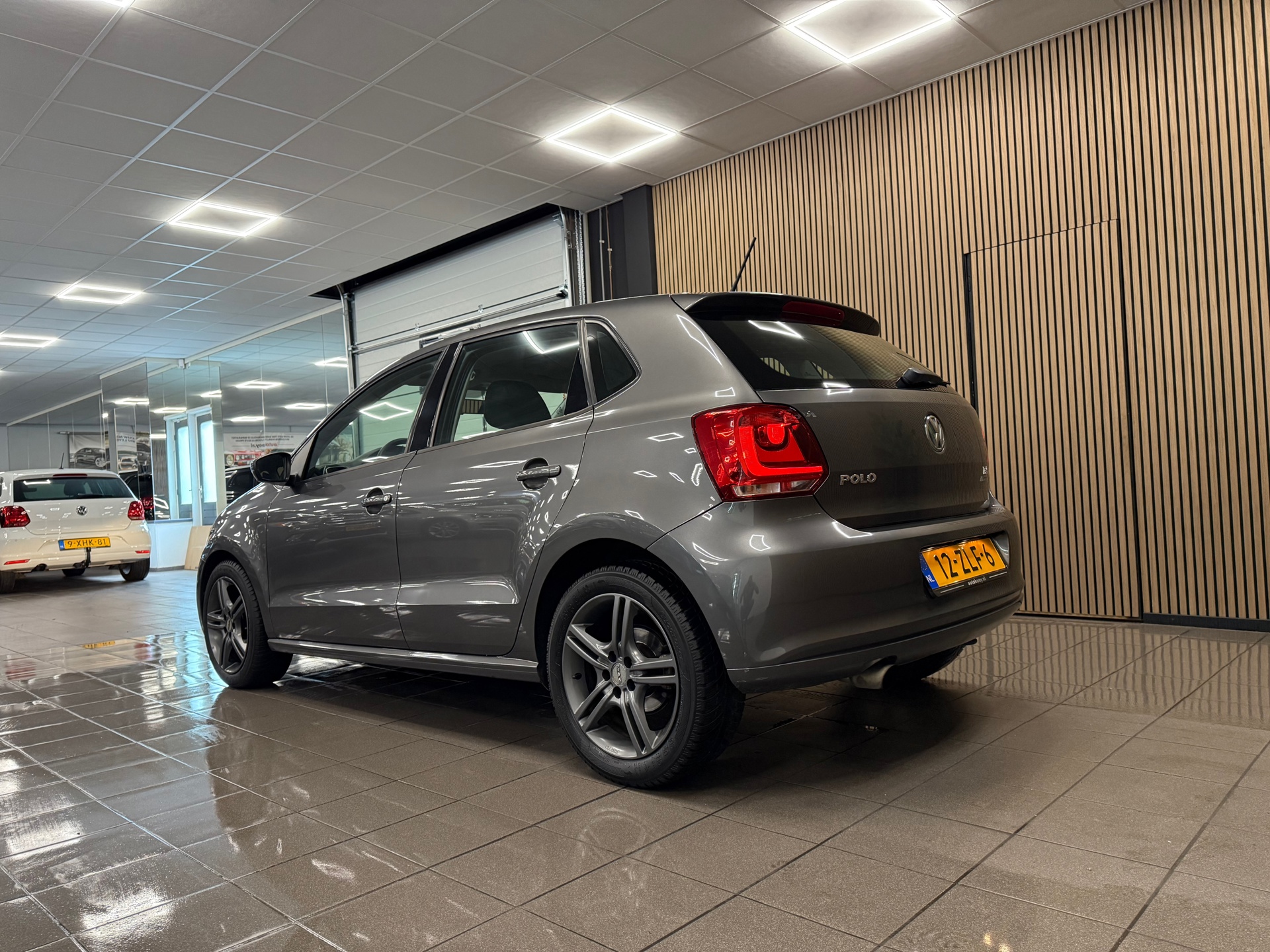 https://www.autokooy.nl//xml/images/46745449-3.JPG