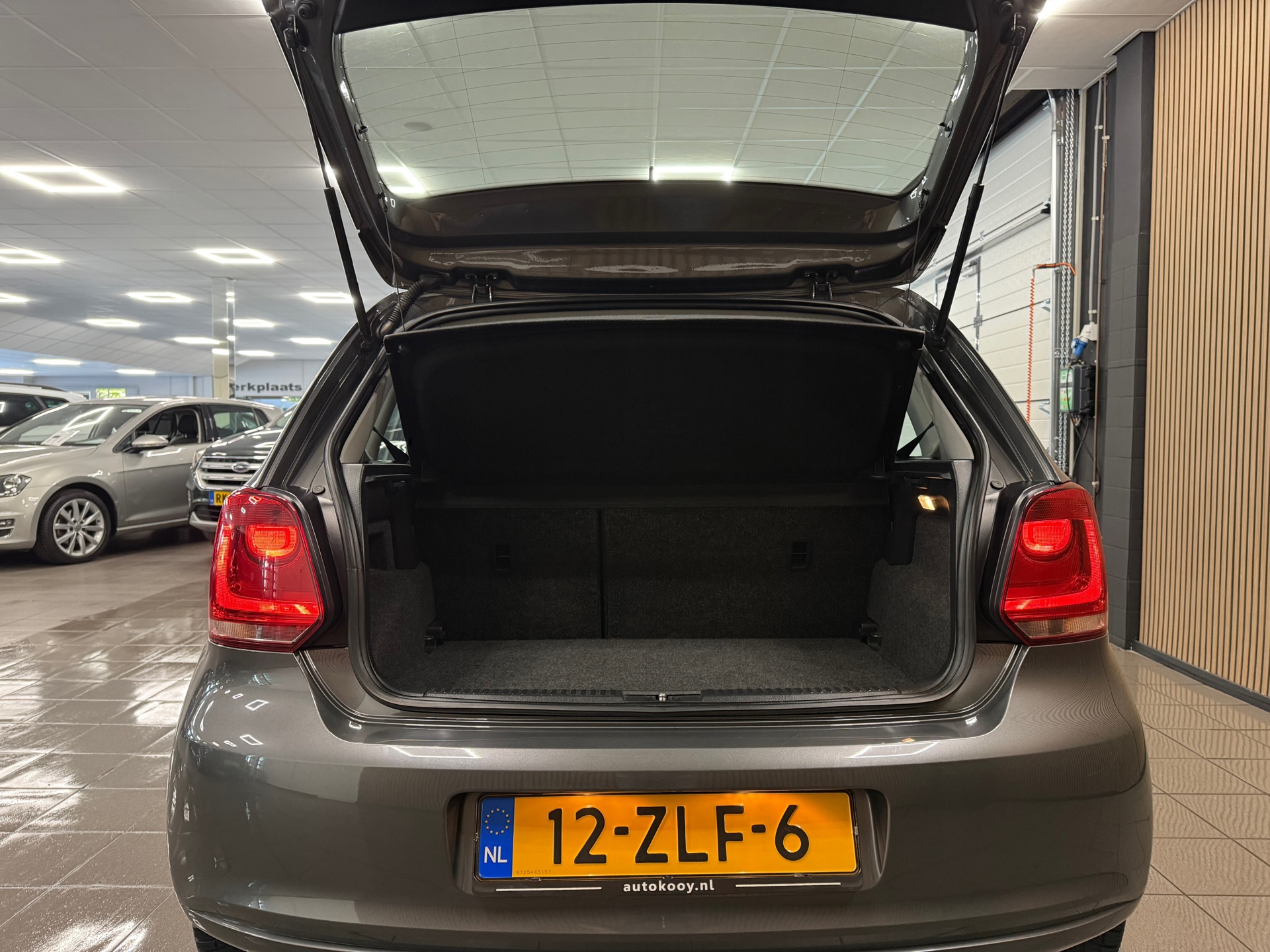 https://www.autokooy.nl//xml/images/46745449-5.JPG