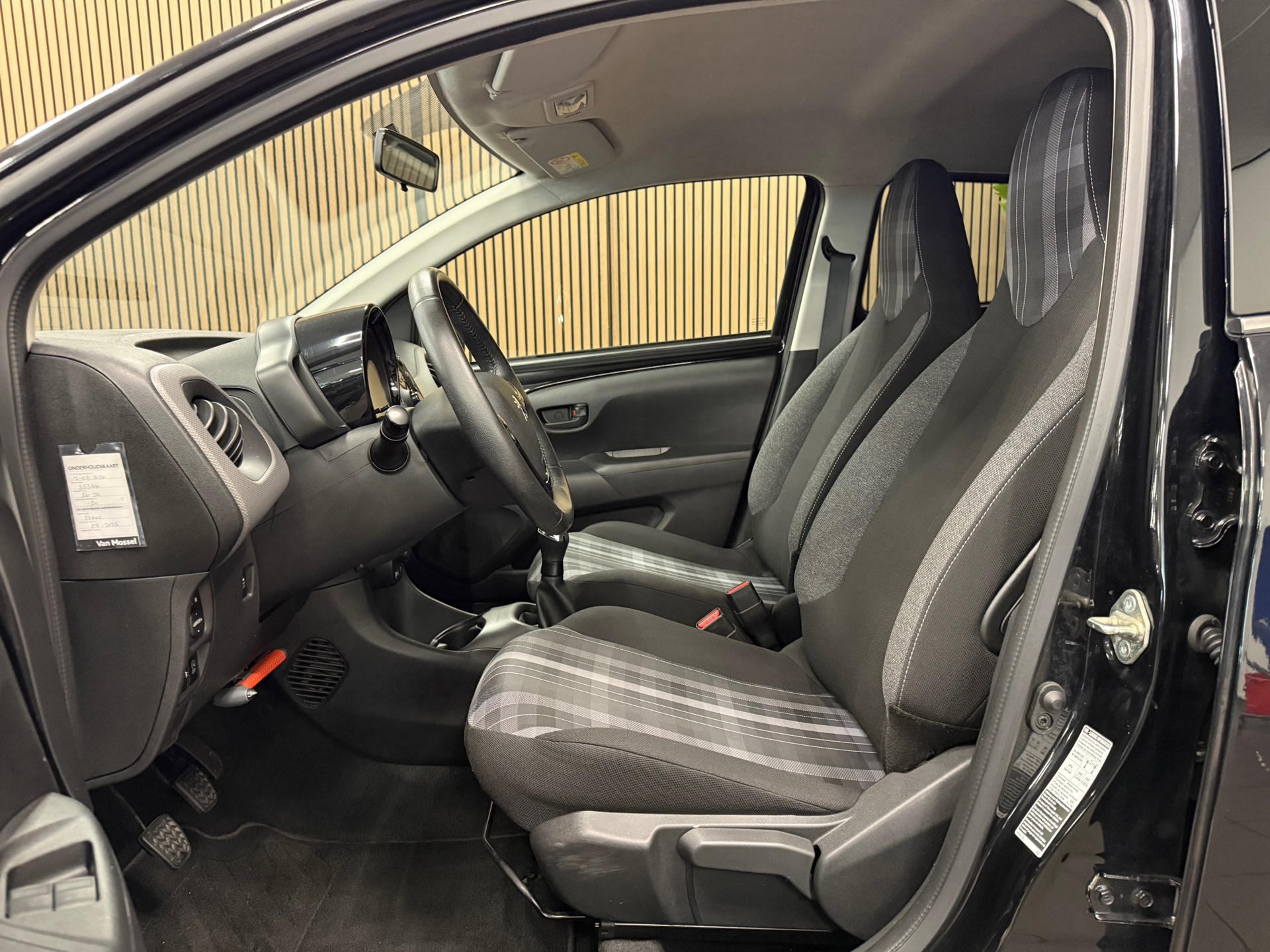 https://www.autokooy.nl//xml/images/46745579-12.JPG