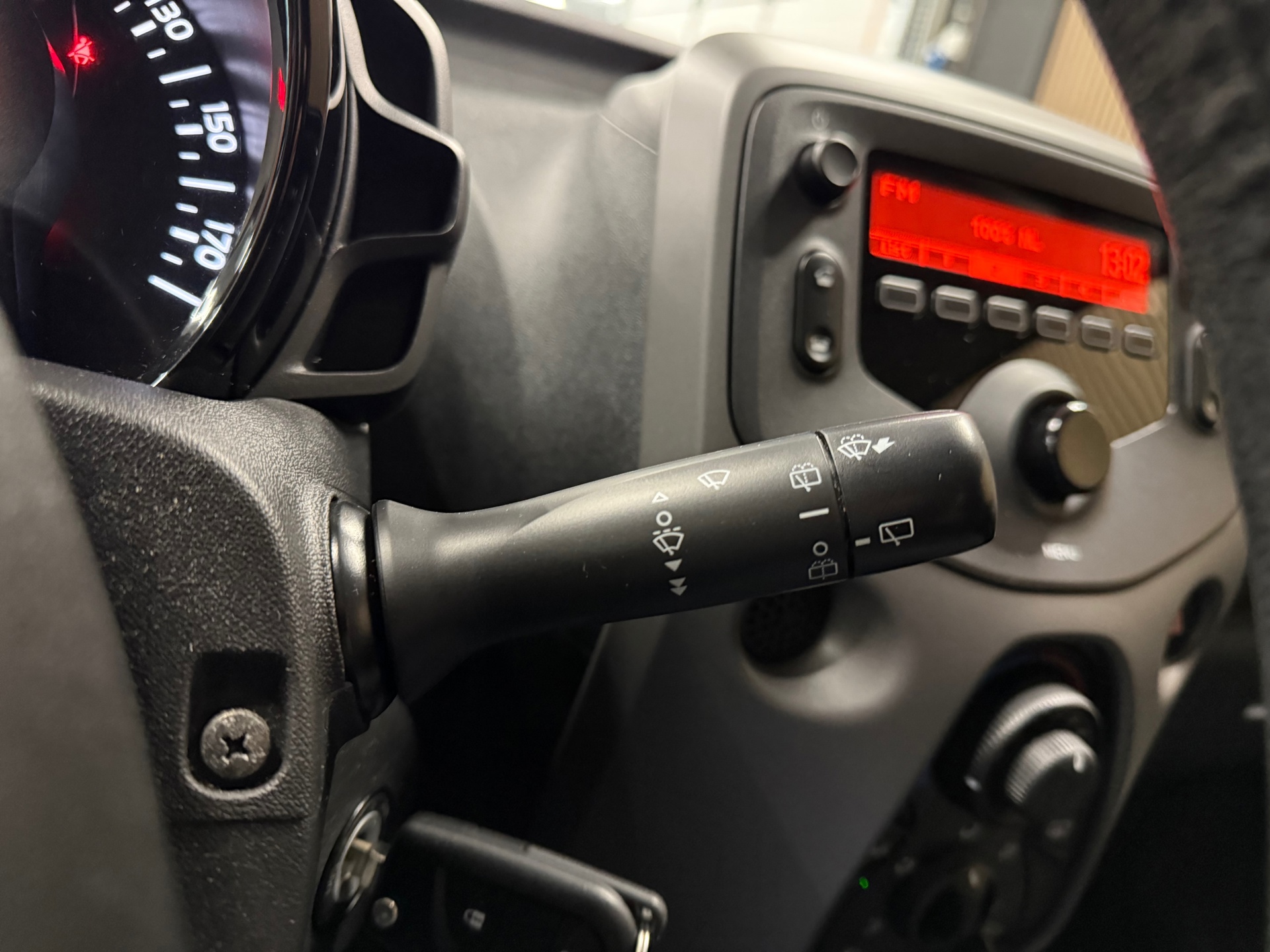 https://www.autokooy.nl//xml/images/46745579-18.JPG