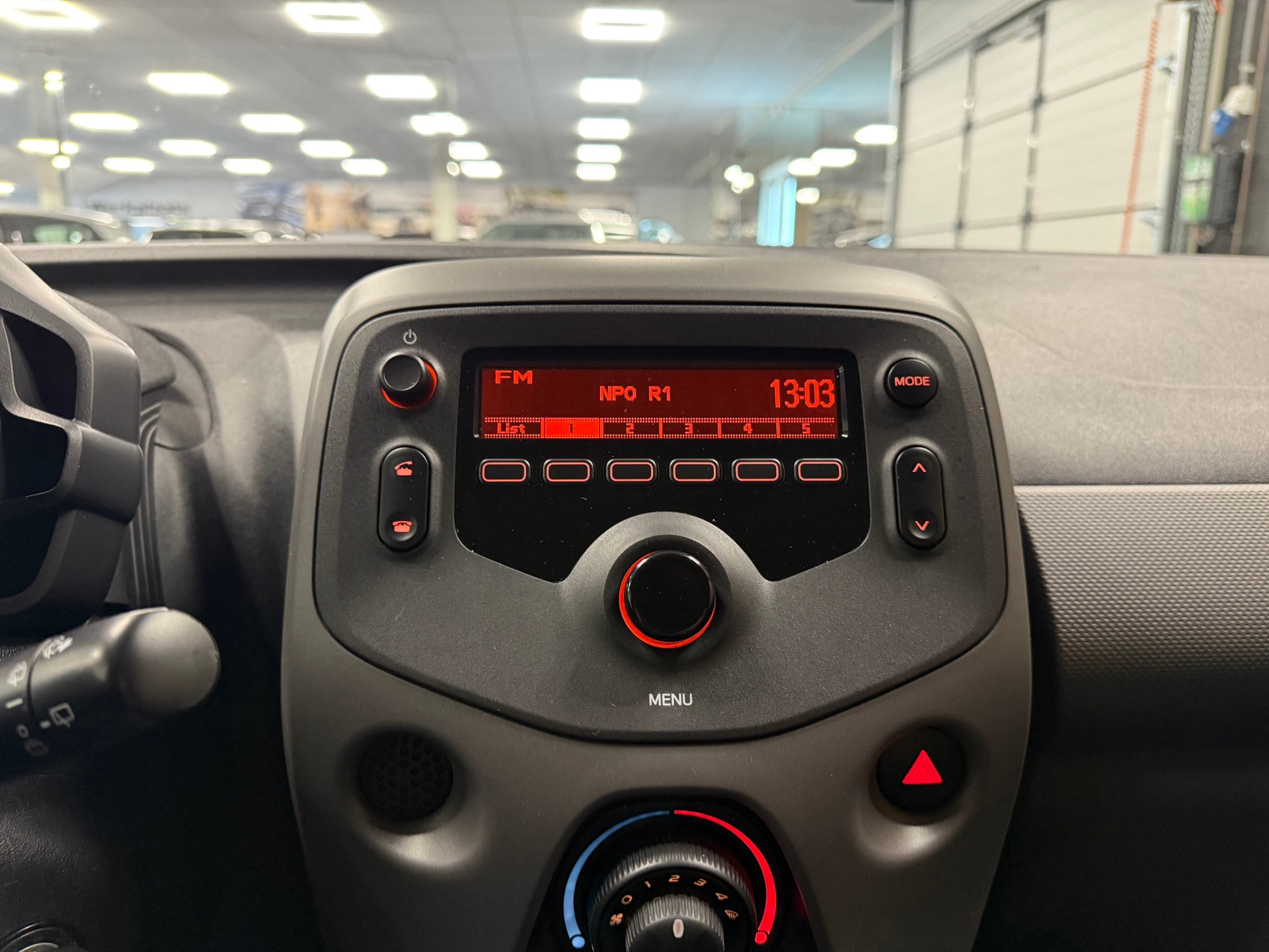 https://www.autokooy.nl//xml/images/46745579-19.JPG