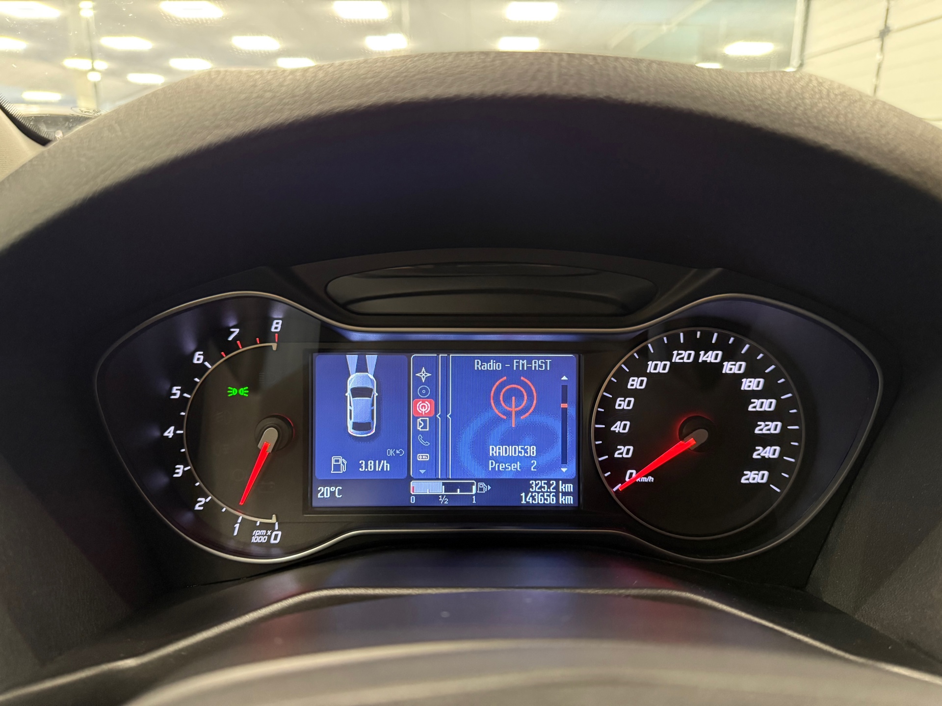 https://www.autokooy.nl//xml/images/46768107-14.JPG