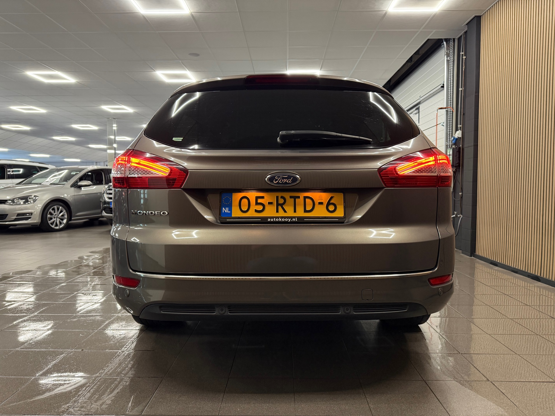 https://www.autokooy.nl//xml/images/46768107-4.JPG