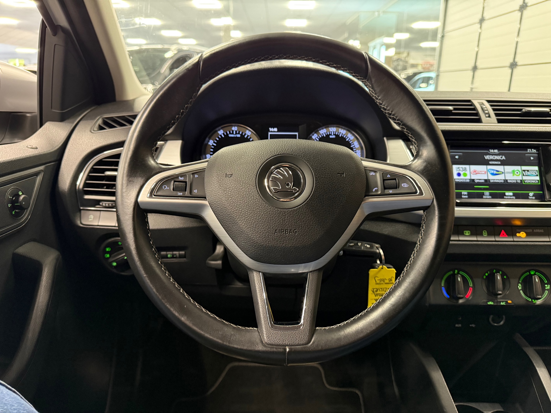 https://www.autokooy.nl//xml/images/46804994-14.JPG