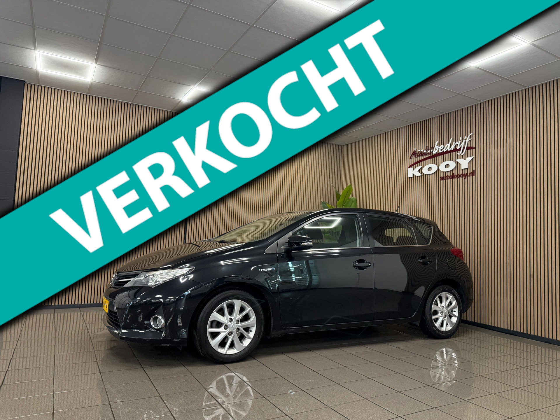 Toyota Auris 1.8 Hybrid Aspiration * Afn. Trekhaak / Camera / Navigatie / NL Auto *