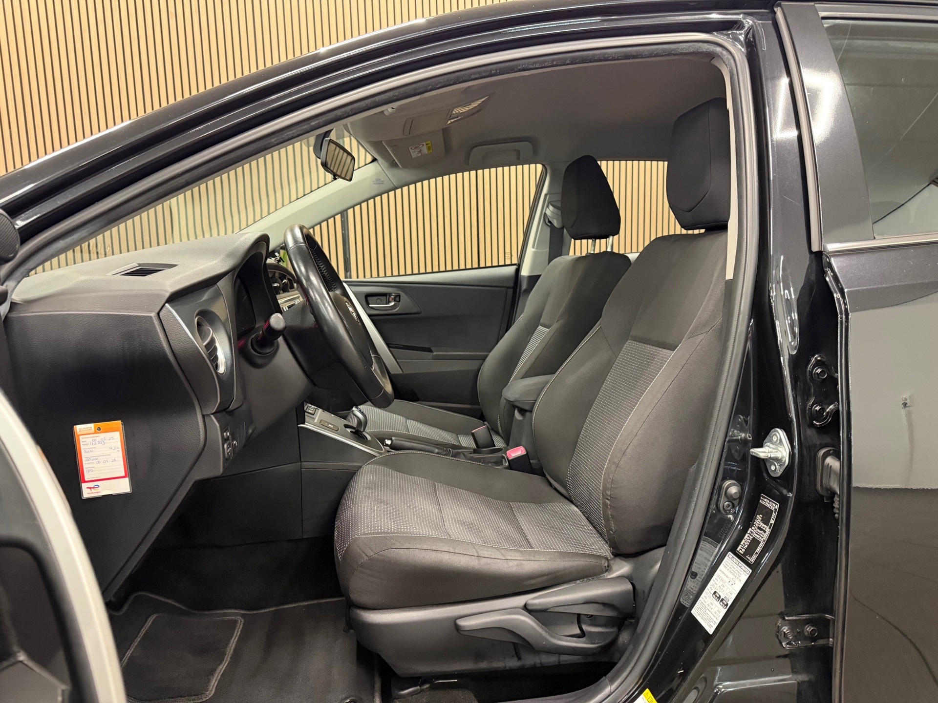 https://www.autokooy.nl//xml/images/46805227-11.JPG