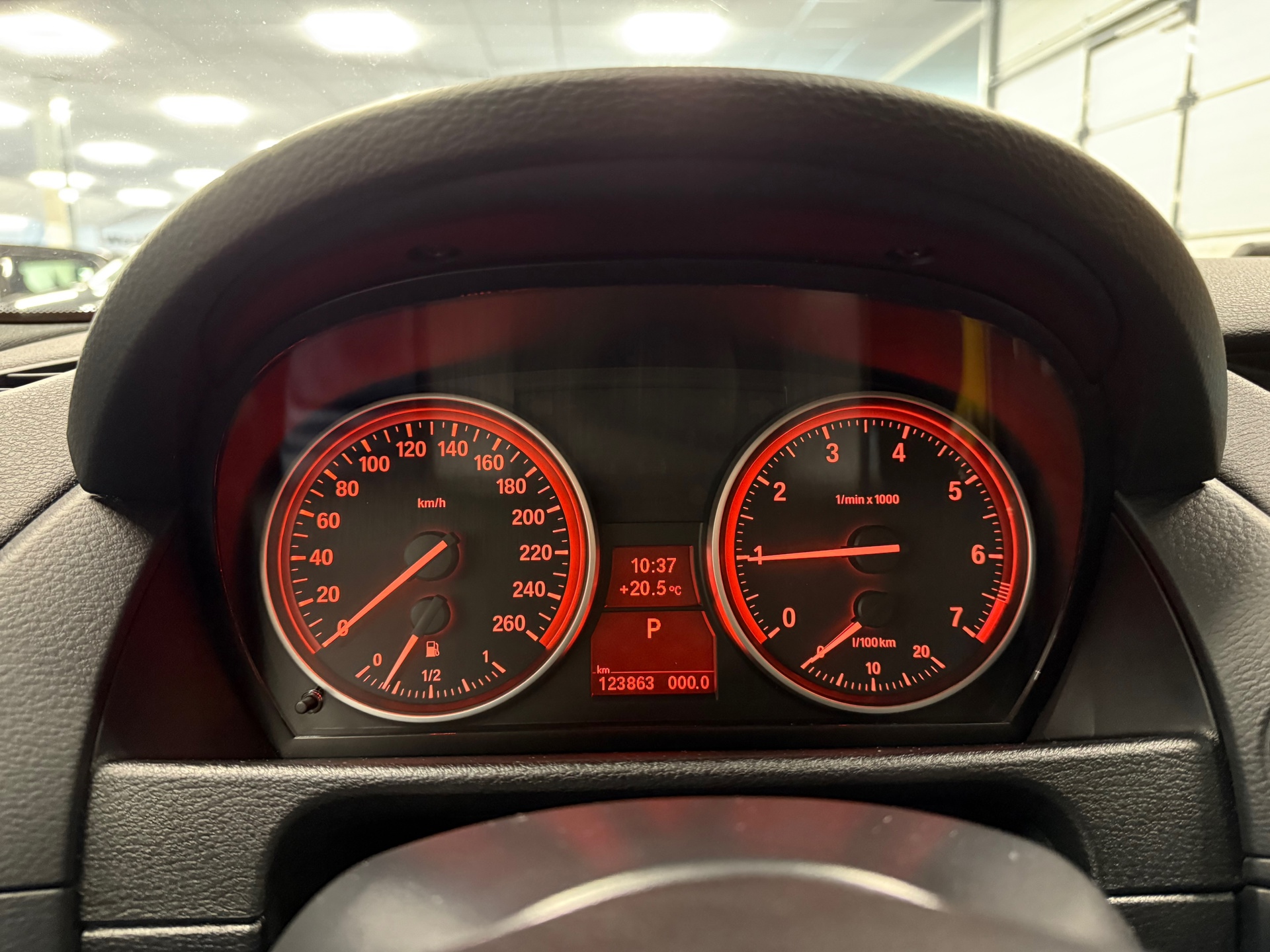 https://www.autokooy.nl//xml/images/46834621-13.JPG