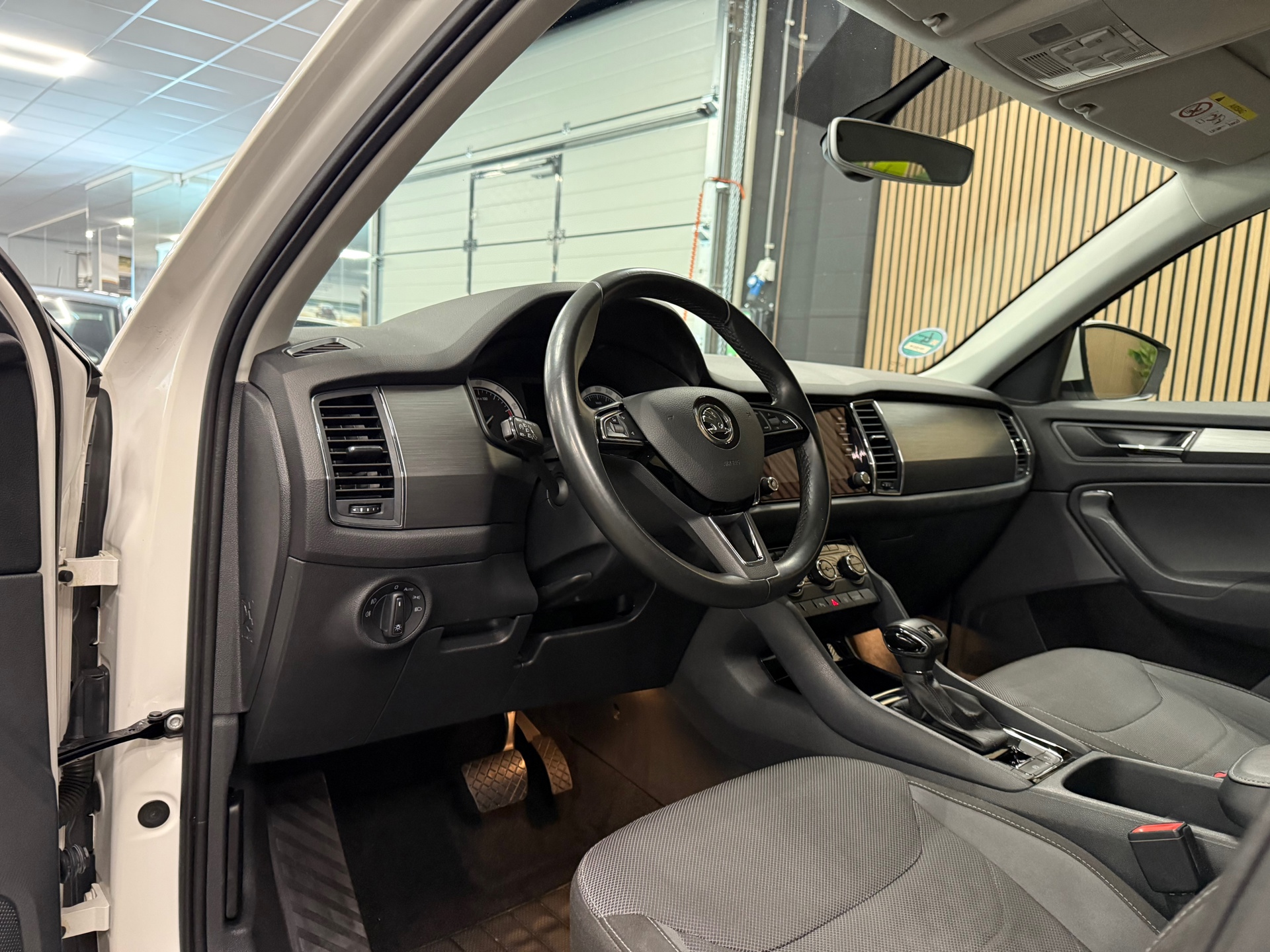 https://www.autokooy.nl//xml/images/46835125-12.JPG