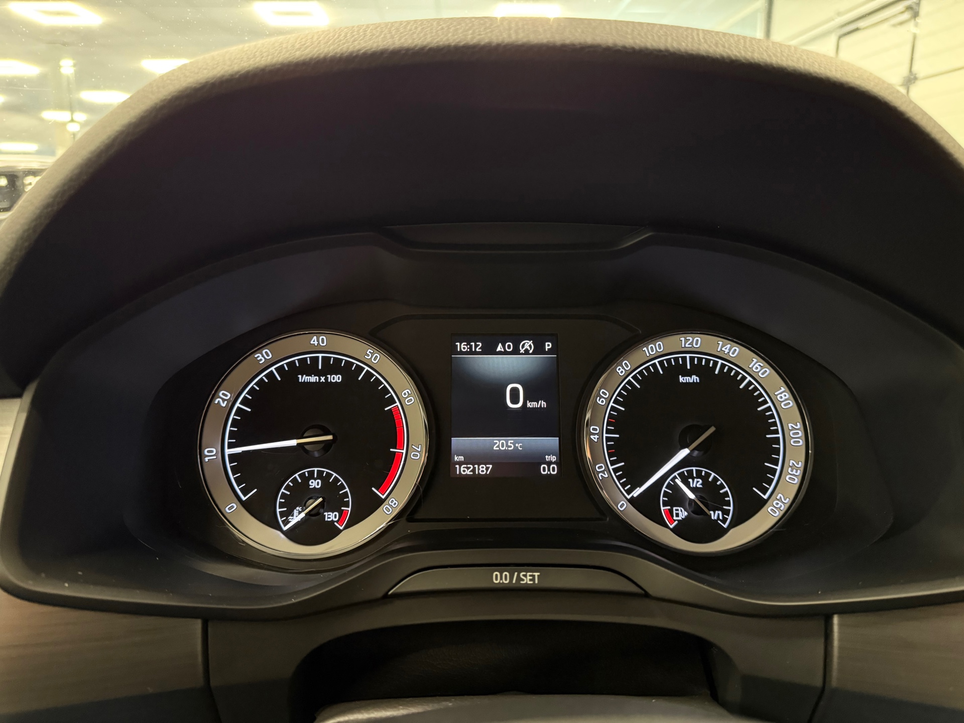 https://www.autokooy.nl//xml/images/46835125-14.JPG