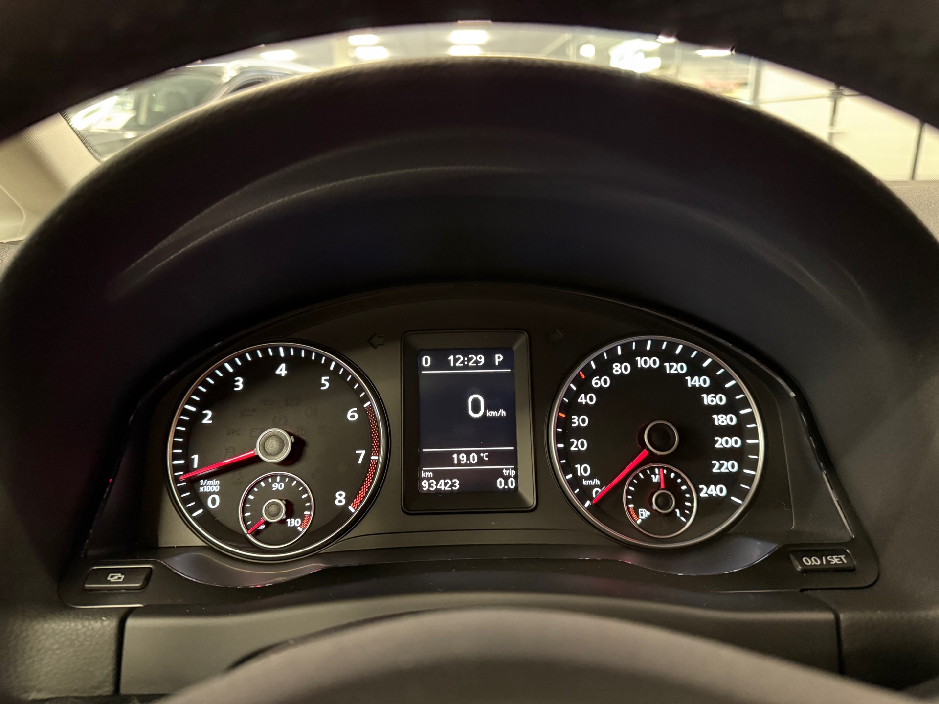 https://www.autokooy.nl//xml/images/46855244-14.JPG