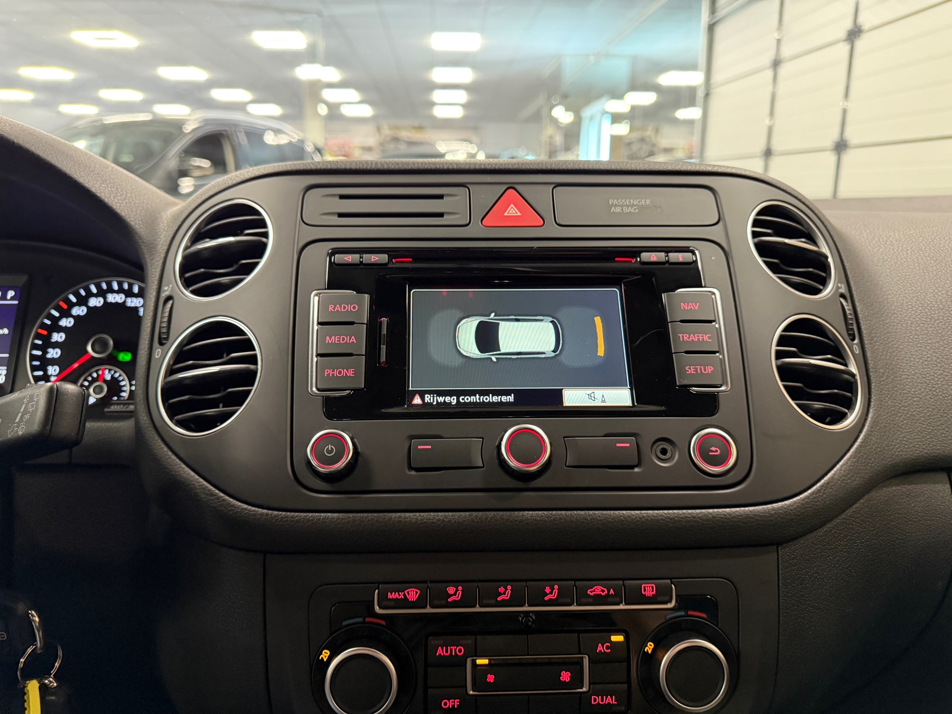 https://www.autokooy.nl//xml/images/46855244-19.JPG