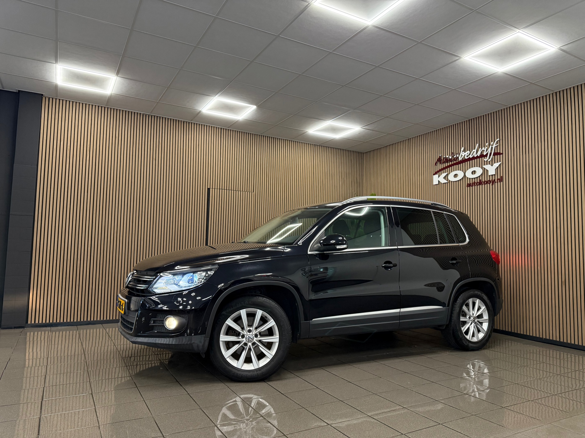 https://www.autokooy.nl//xml/images/46855271-10.JPG