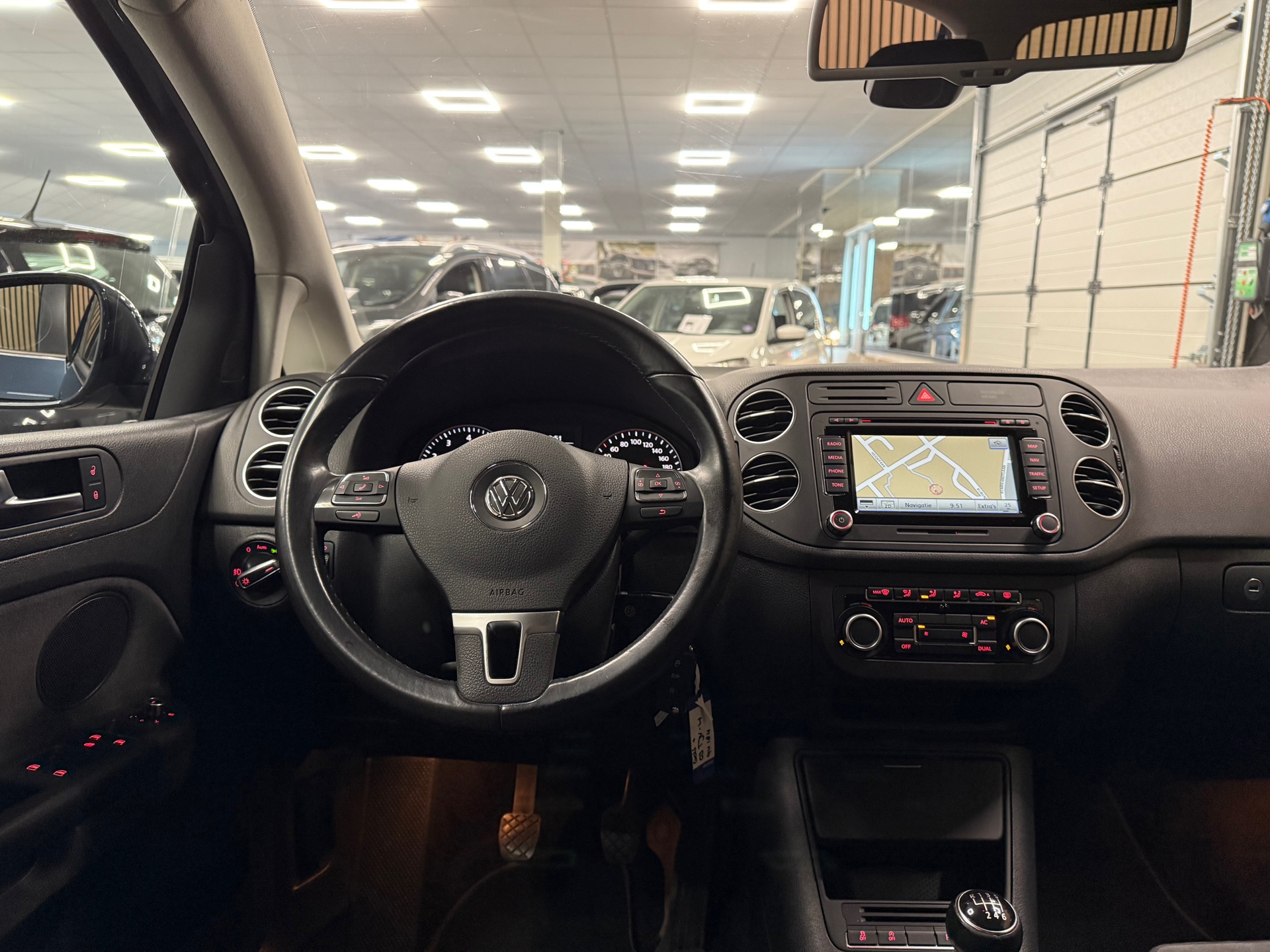 https://www.autokooy.nl//xml/images/46905367-22.JPG