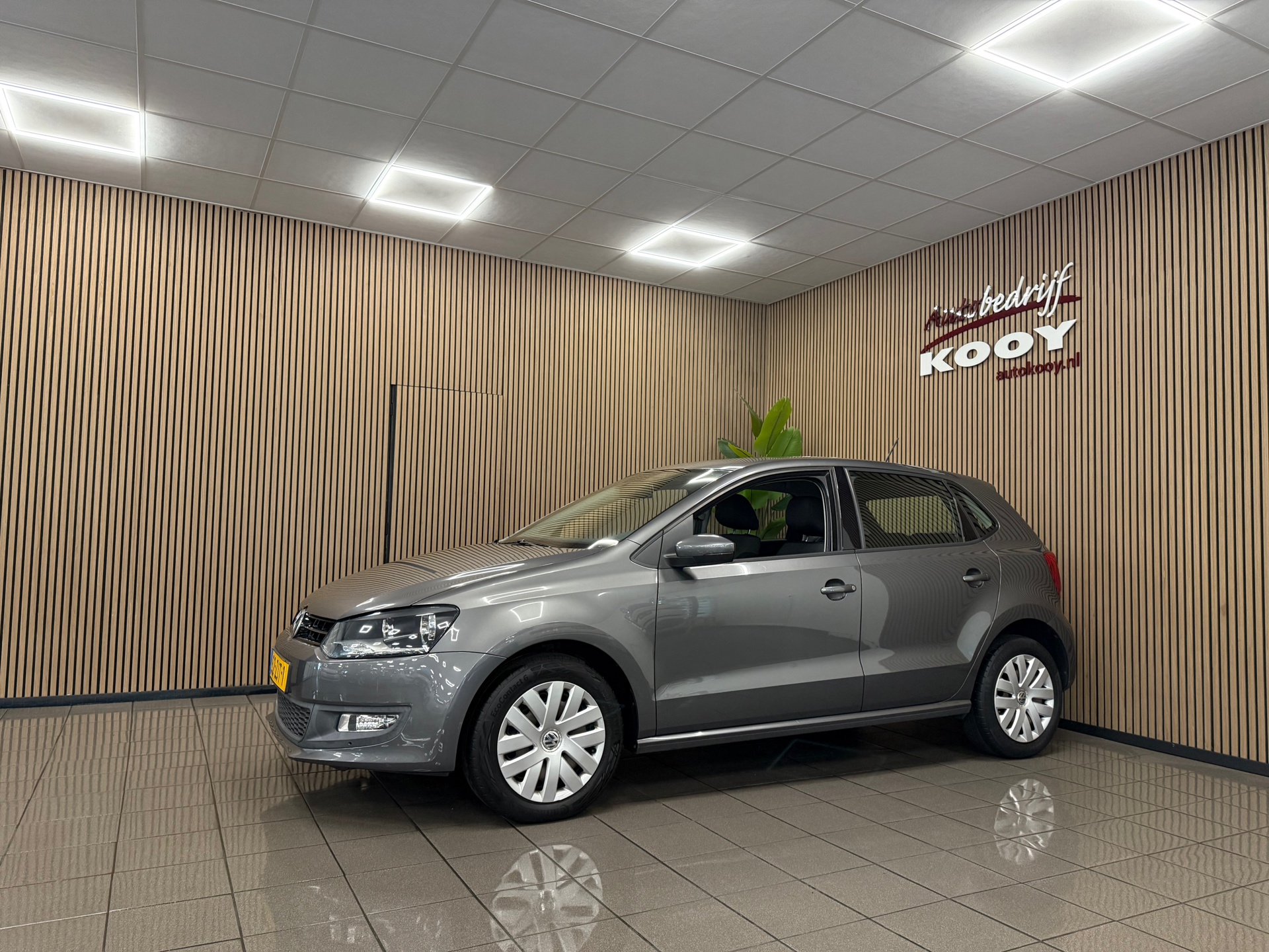 Volkswagen Polo 1.2 TSI BlueMotion Comfort Edition * NL Auto / Cruise control / Airco / 5 Deurs *