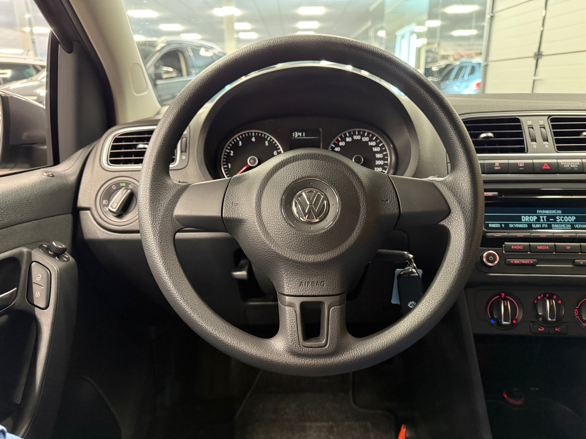 https://www.autokooy.nl//xml/images/46905424-13.JPG