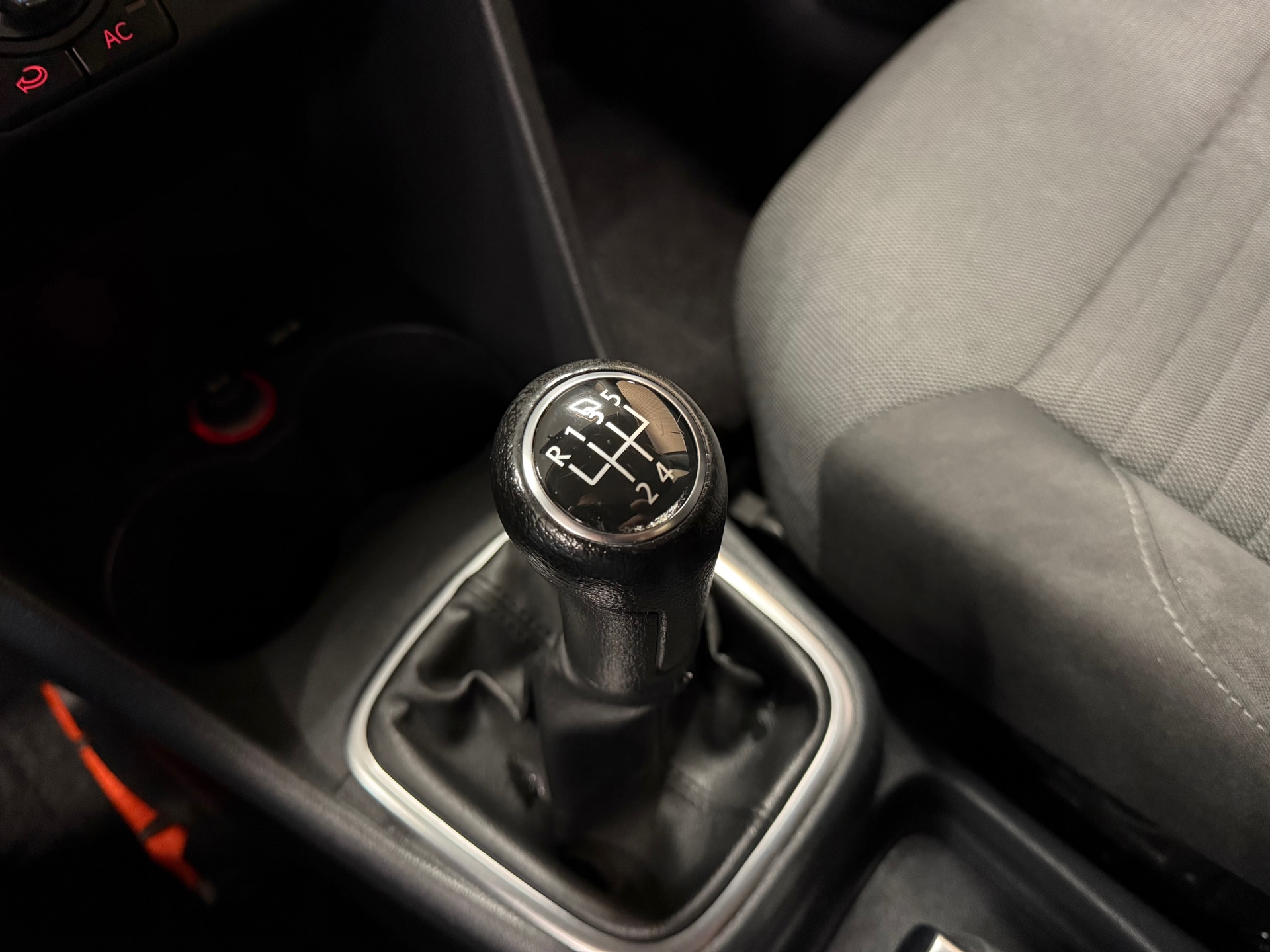 https://www.autokooy.nl//xml/images/46905424-19.JPG