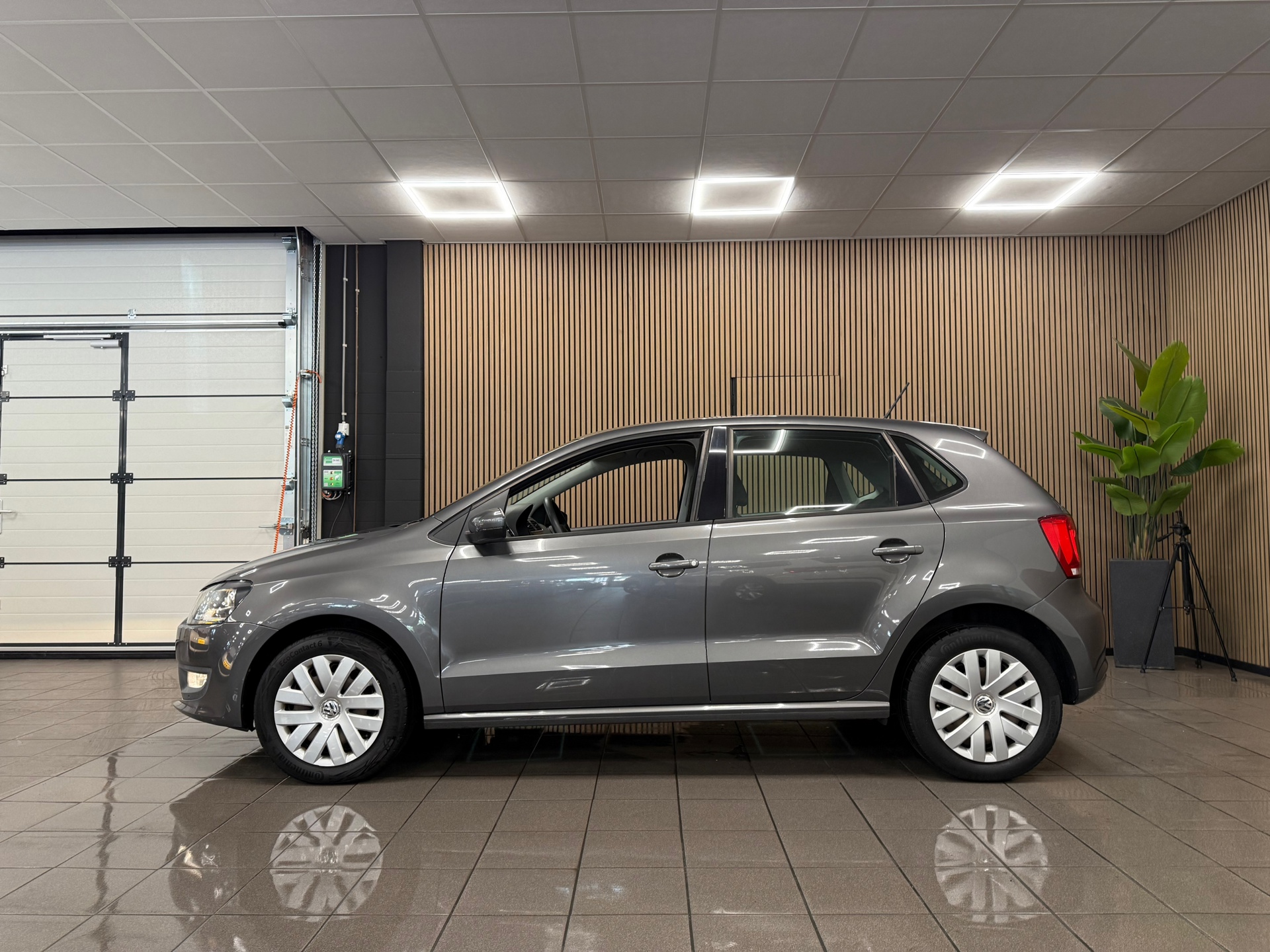 https://www.autokooy.nl//xml/images/46905424-2.JPG