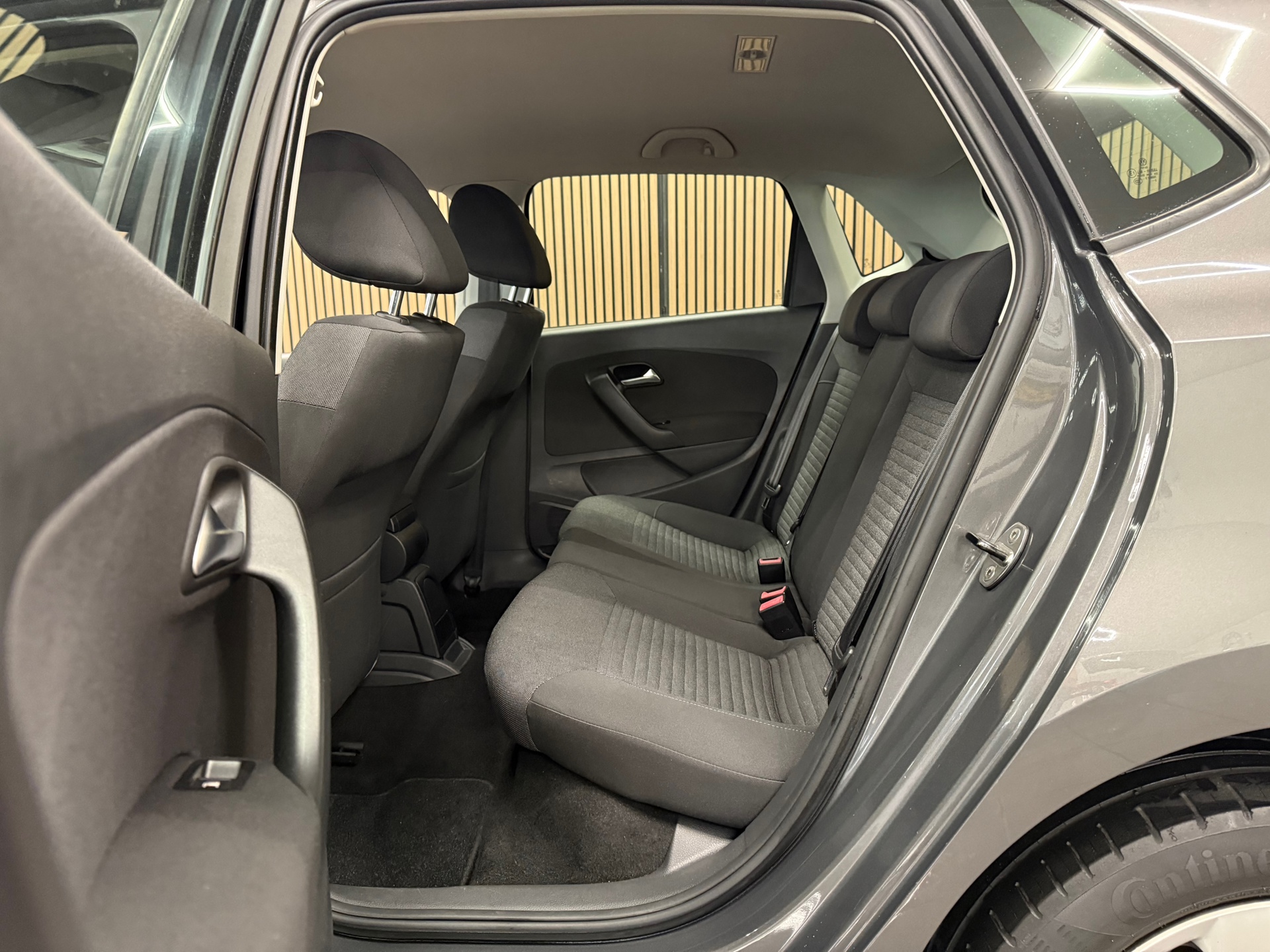 https://www.autokooy.nl//xml/images/46905424-21.JPG