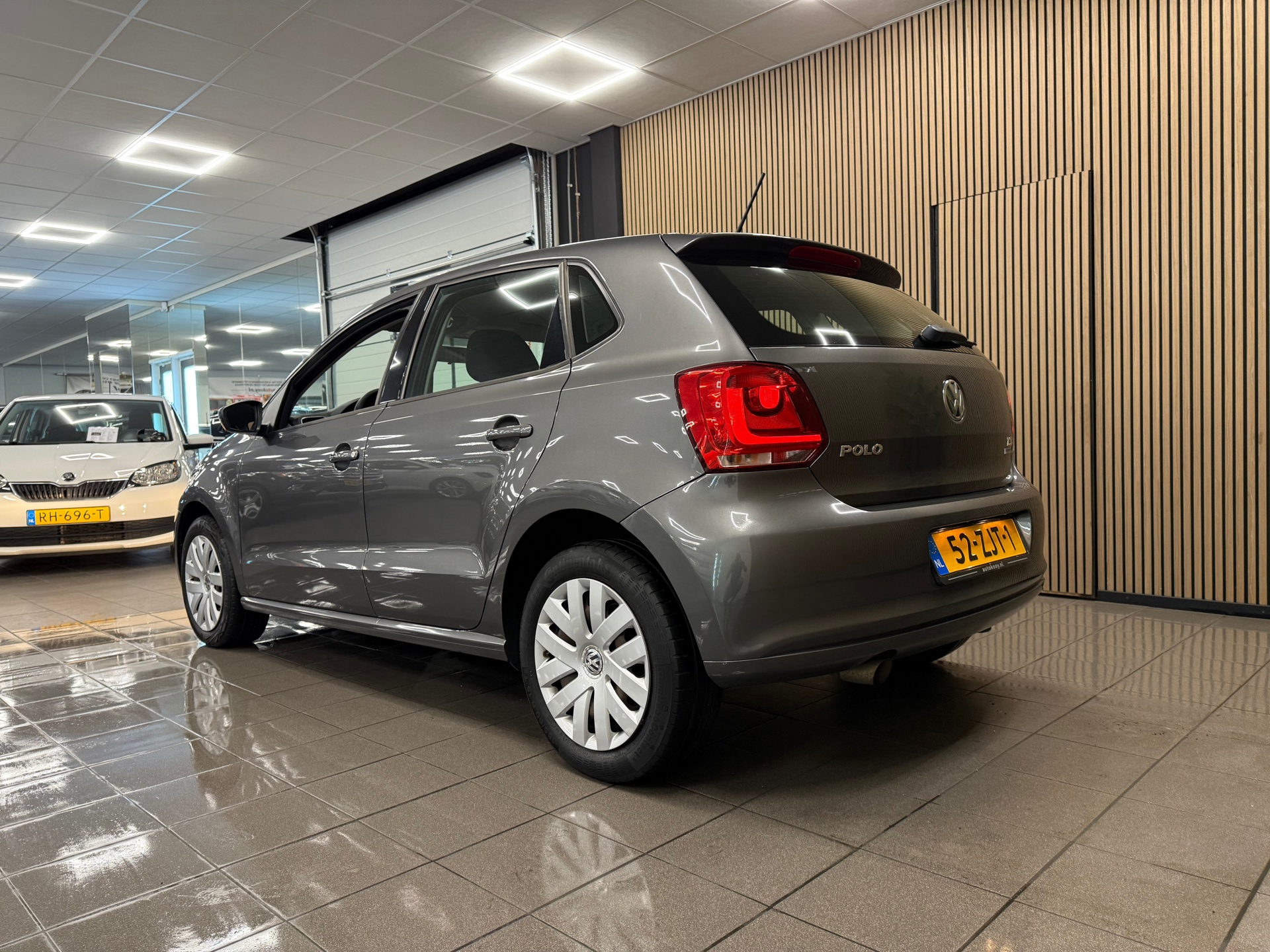 https://www.autokooy.nl//xml/images/46905424-3.JPG