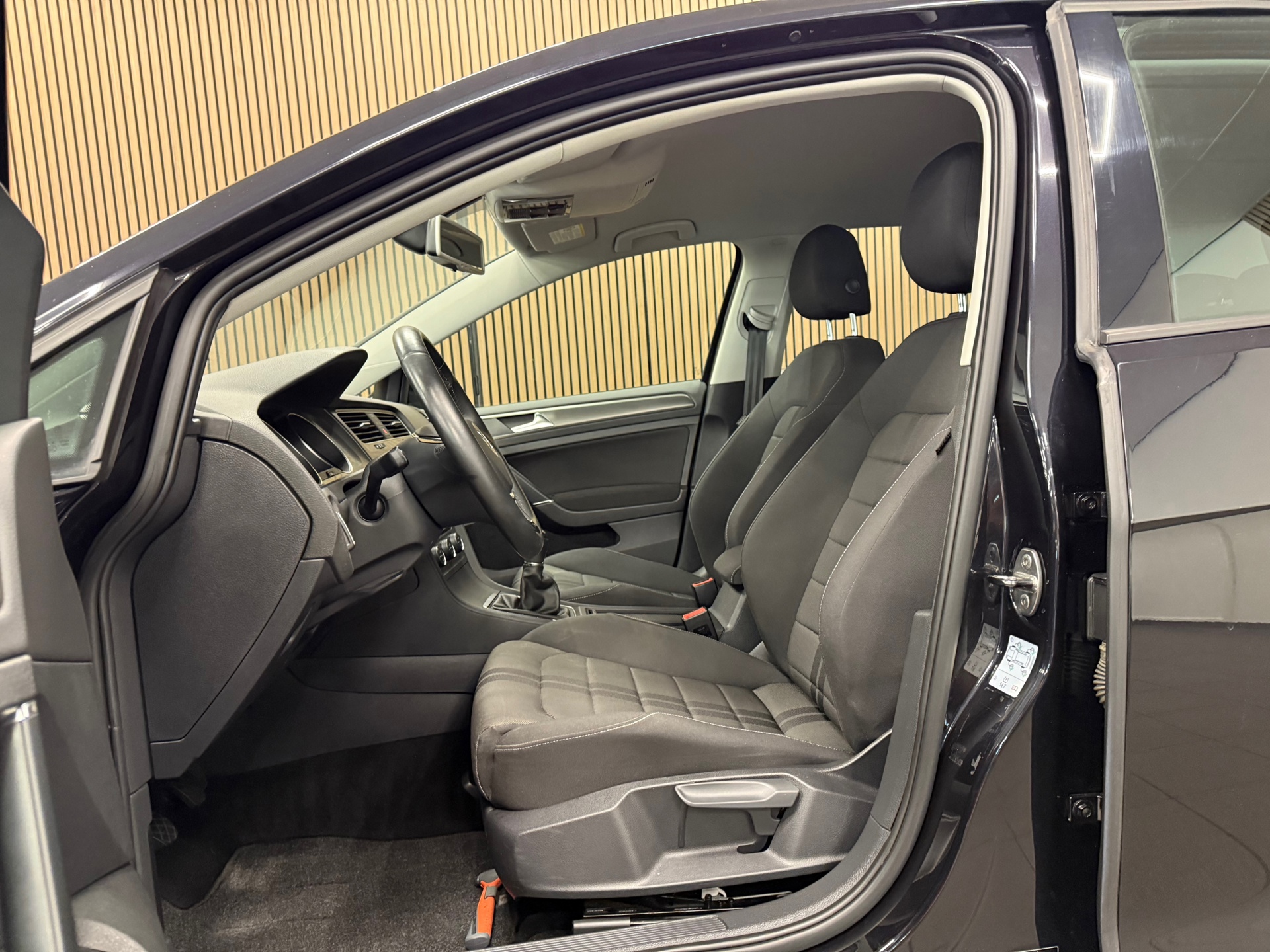 https://www.autokooy.nl//xml/images/47075678-11.JPG