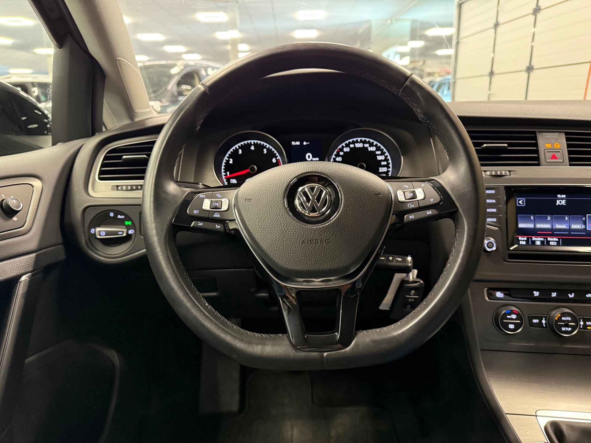 https://www.autokooy.nl//xml/images/47075678-13.JPG
