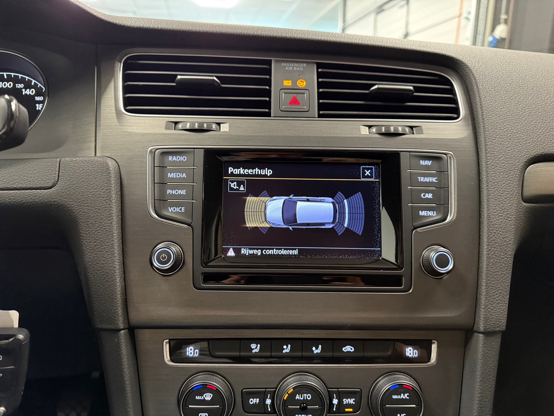 https://www.autokooy.nl//xml/images/47075678-18.JPG