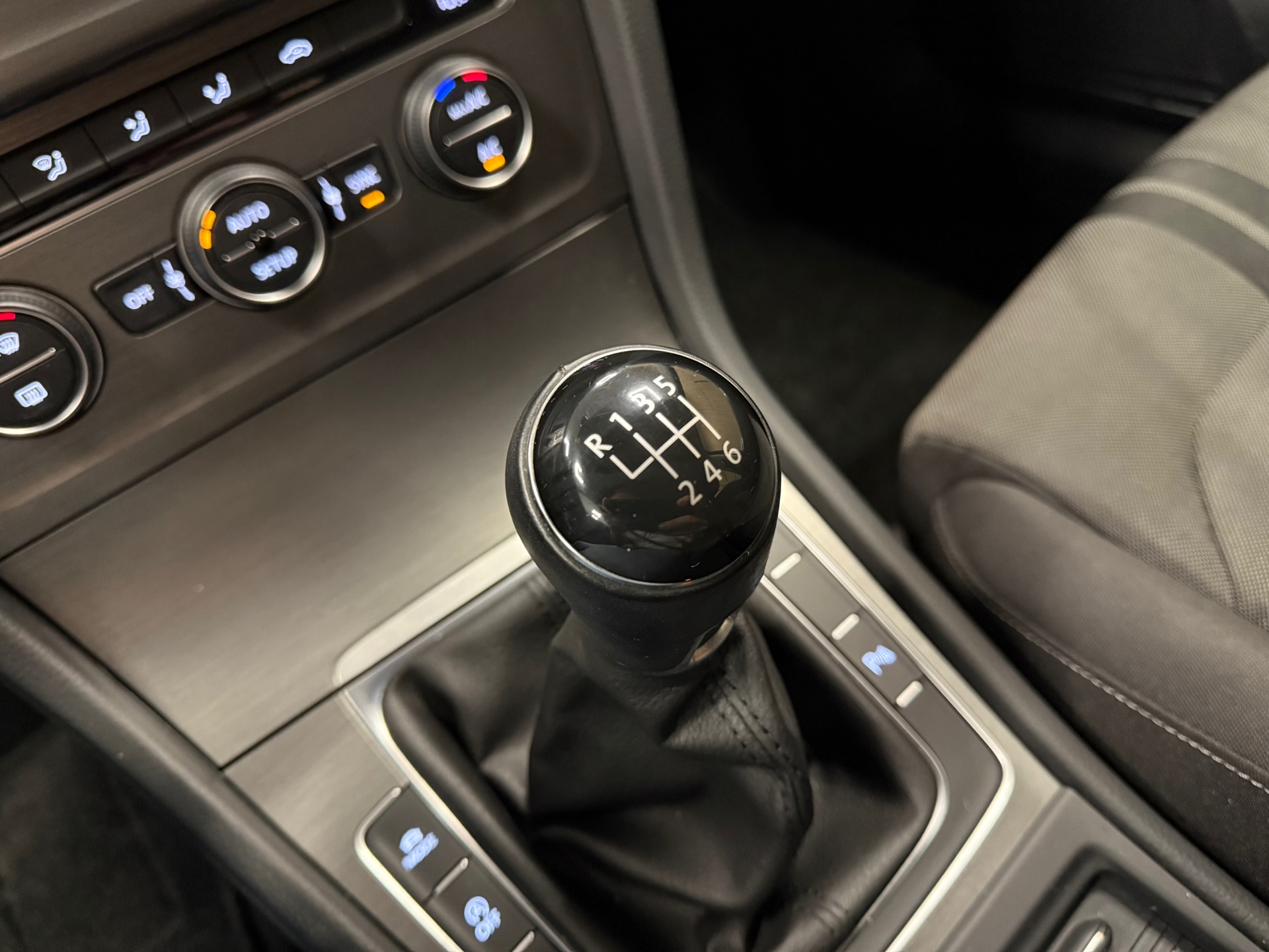 https://www.autokooy.nl//xml/images/47075678-20.JPG