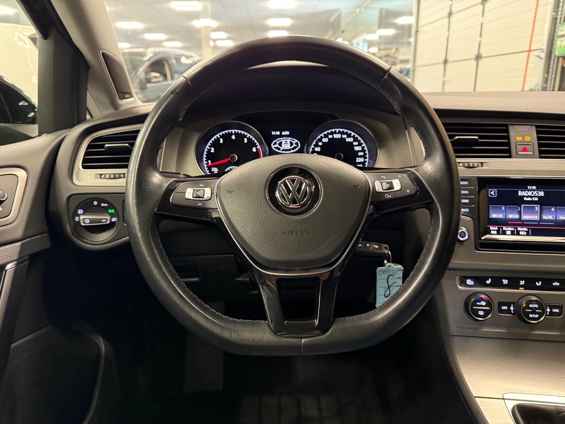 https://www.autokooy.nl//xml/images/47076094-14.JPG