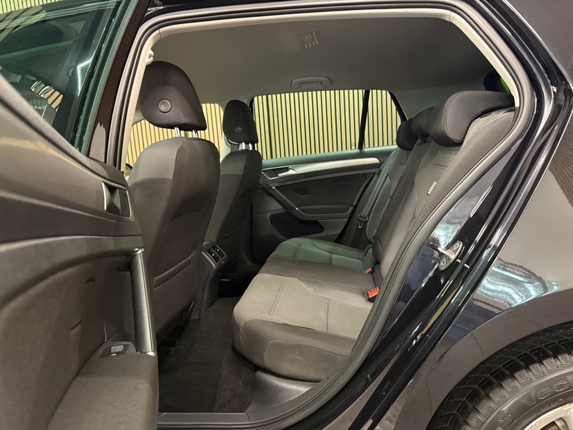 https://www.autokooy.nl//xml/images/47076094-23.JPG