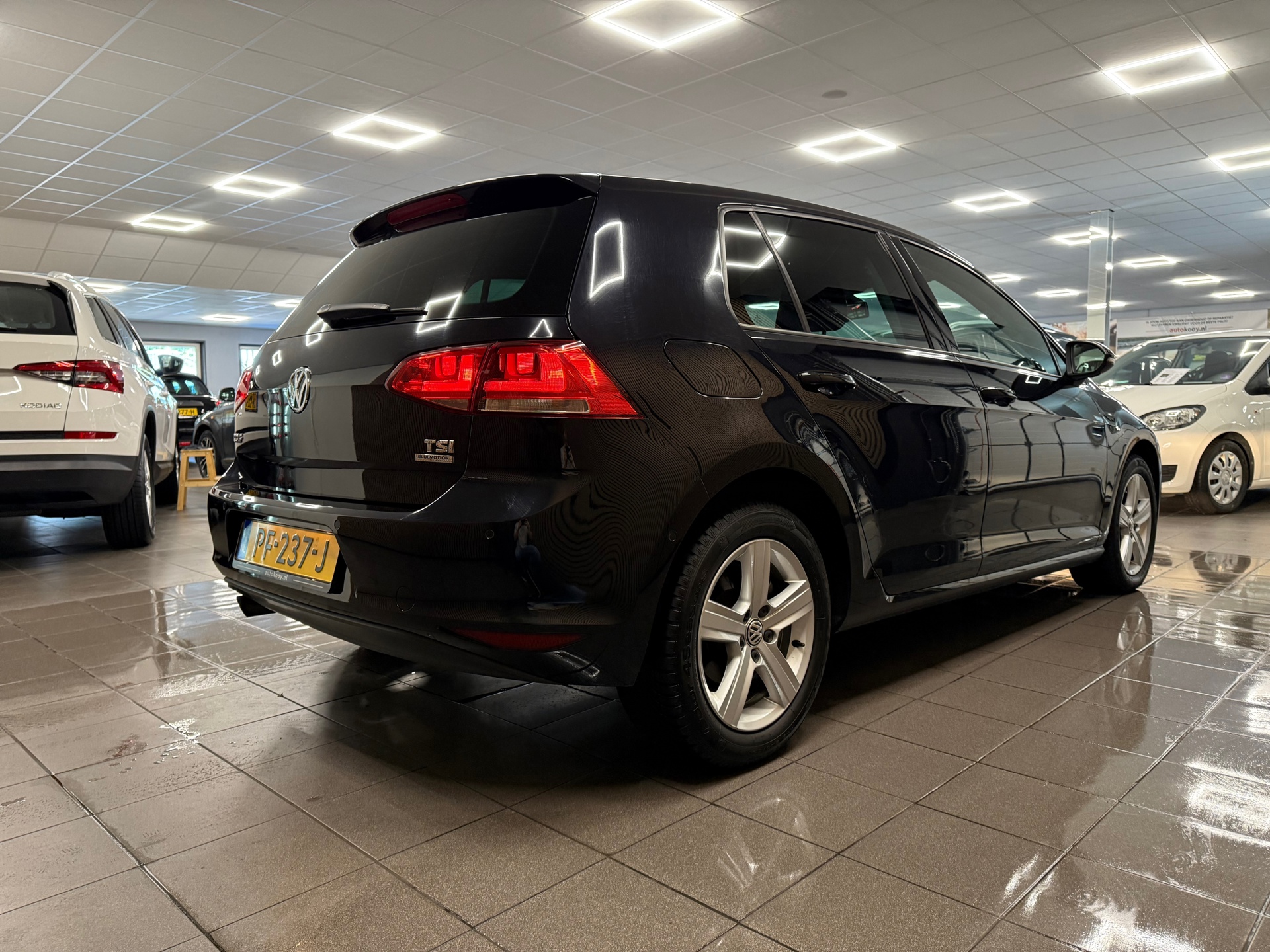 https://www.autokooy.nl//xml/images/47076094-6.JPG