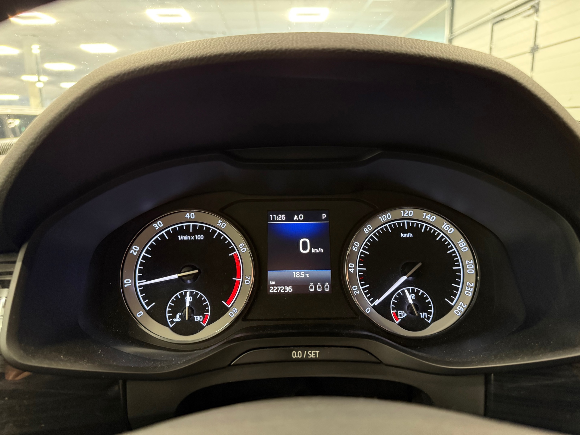 https://www.autokooy.nl//xml/images/47123203-15.JPG