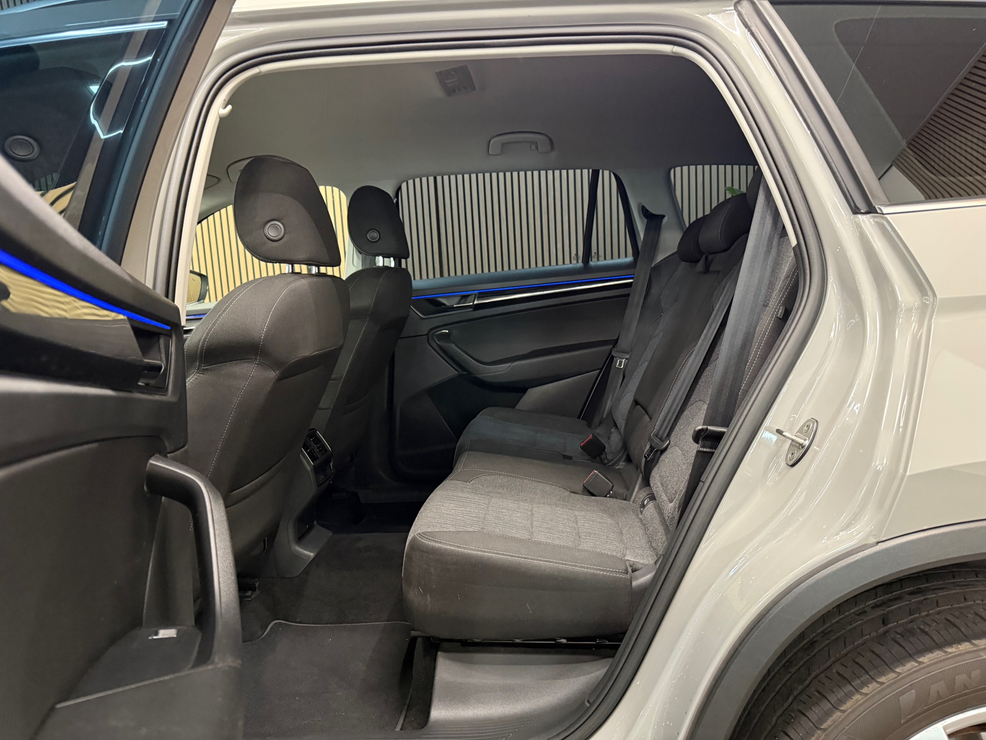 https://www.autokooy.nl//xml/images/47123203-23.JPG
