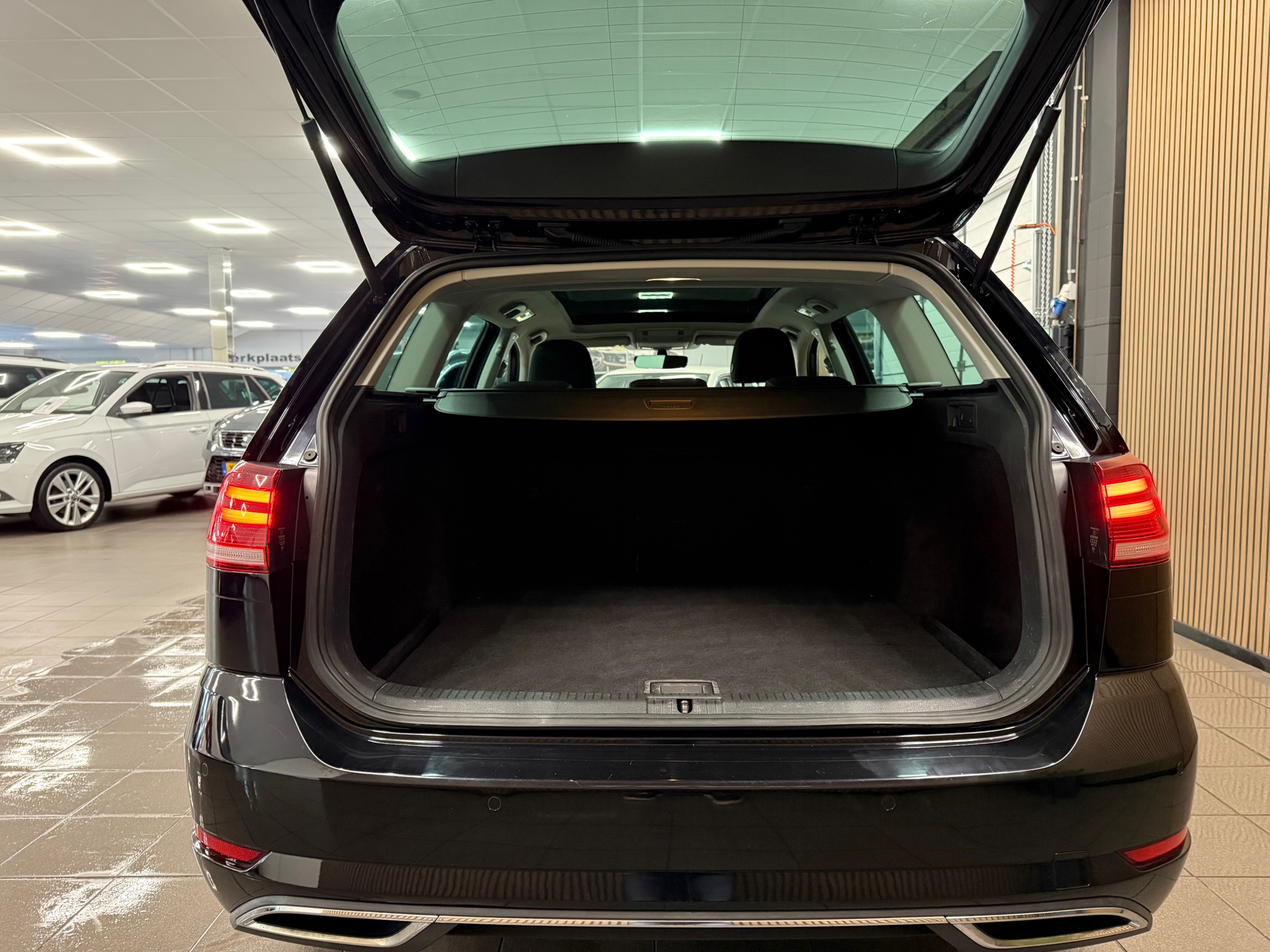 https://www.autokooy.nl//xml/images/47123272-5.JPG