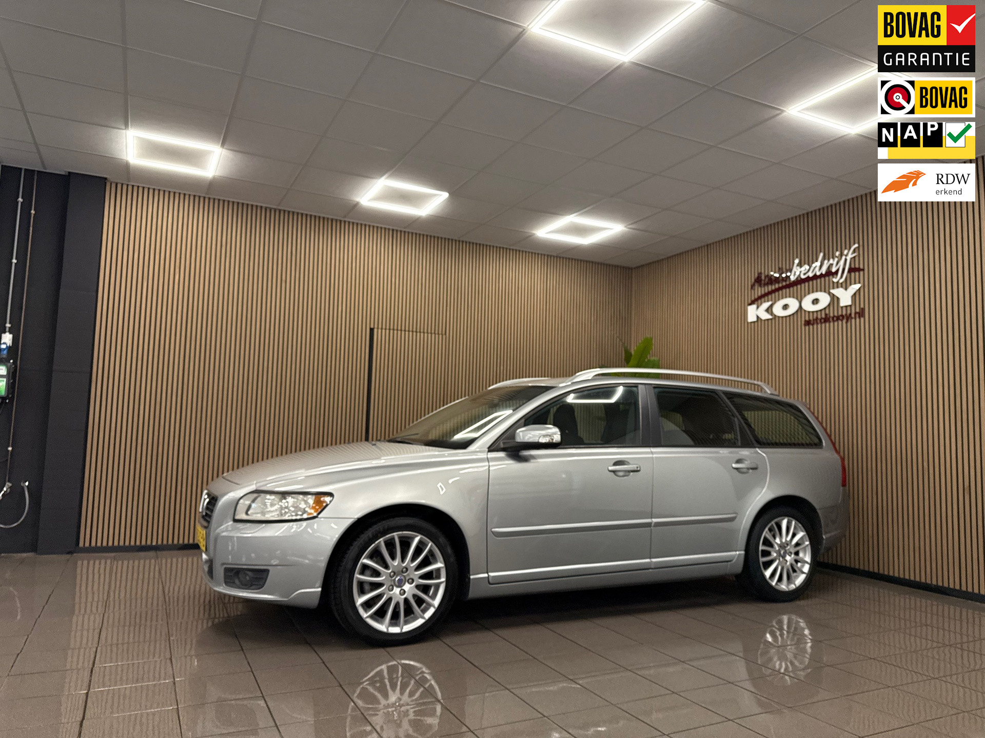 https://www.autokooy.nl//xml/images/47123374-1.JPG