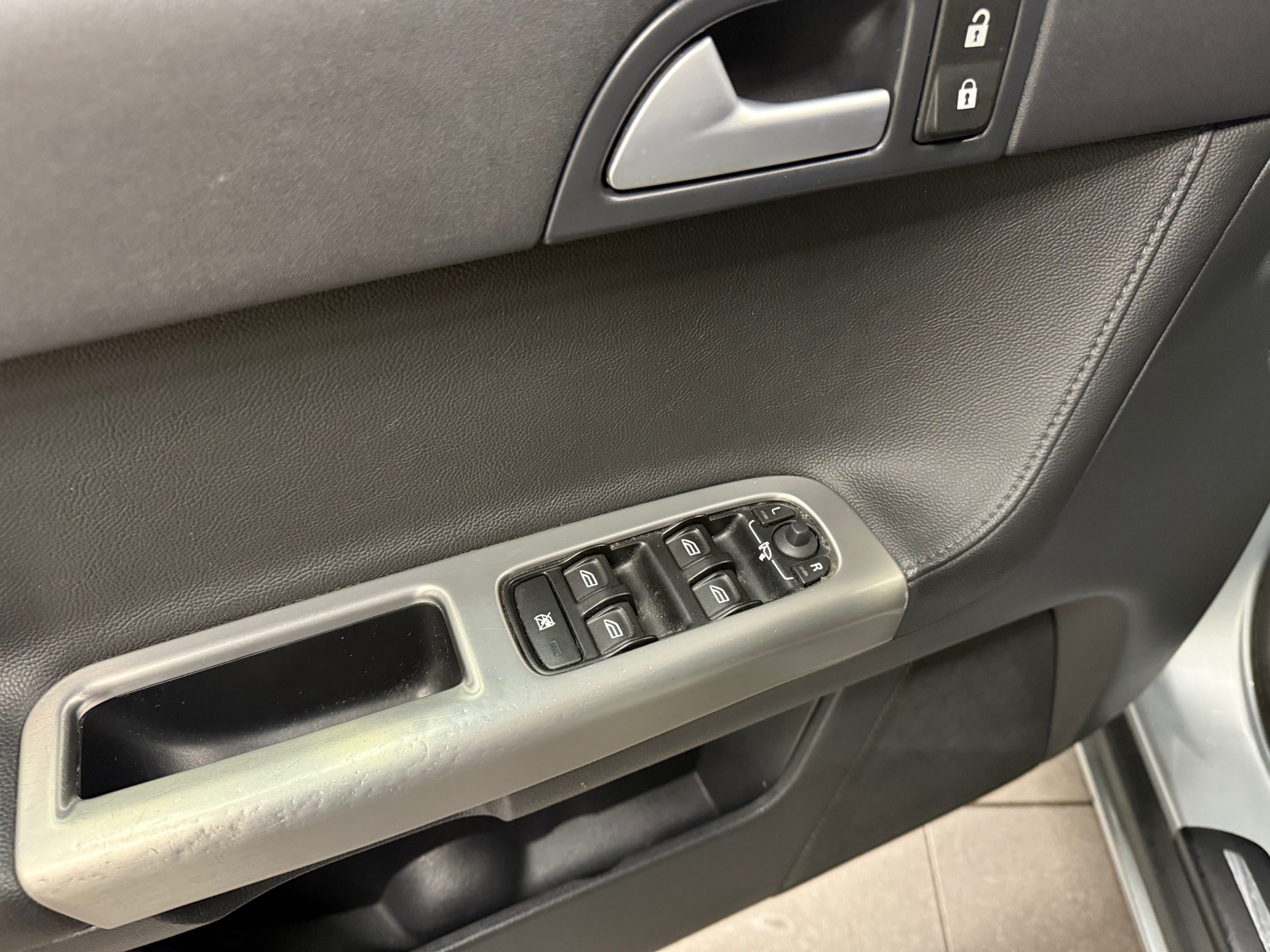https://www.autokooy.nl//xml/images/47123374-11.JPG