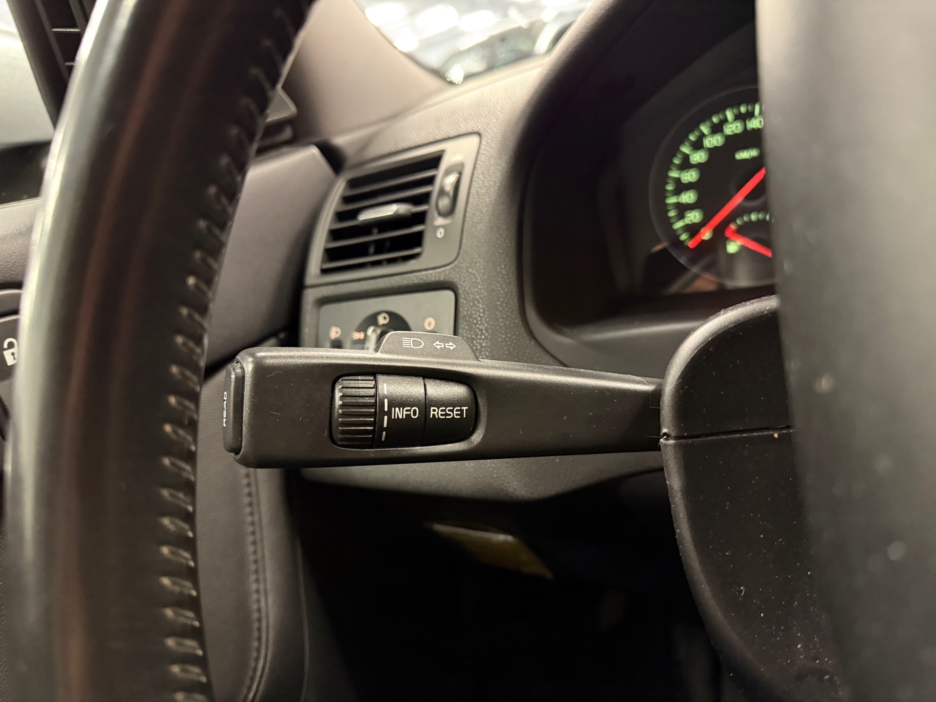 https://www.autokooy.nl//xml/images/47123374-16.JPG