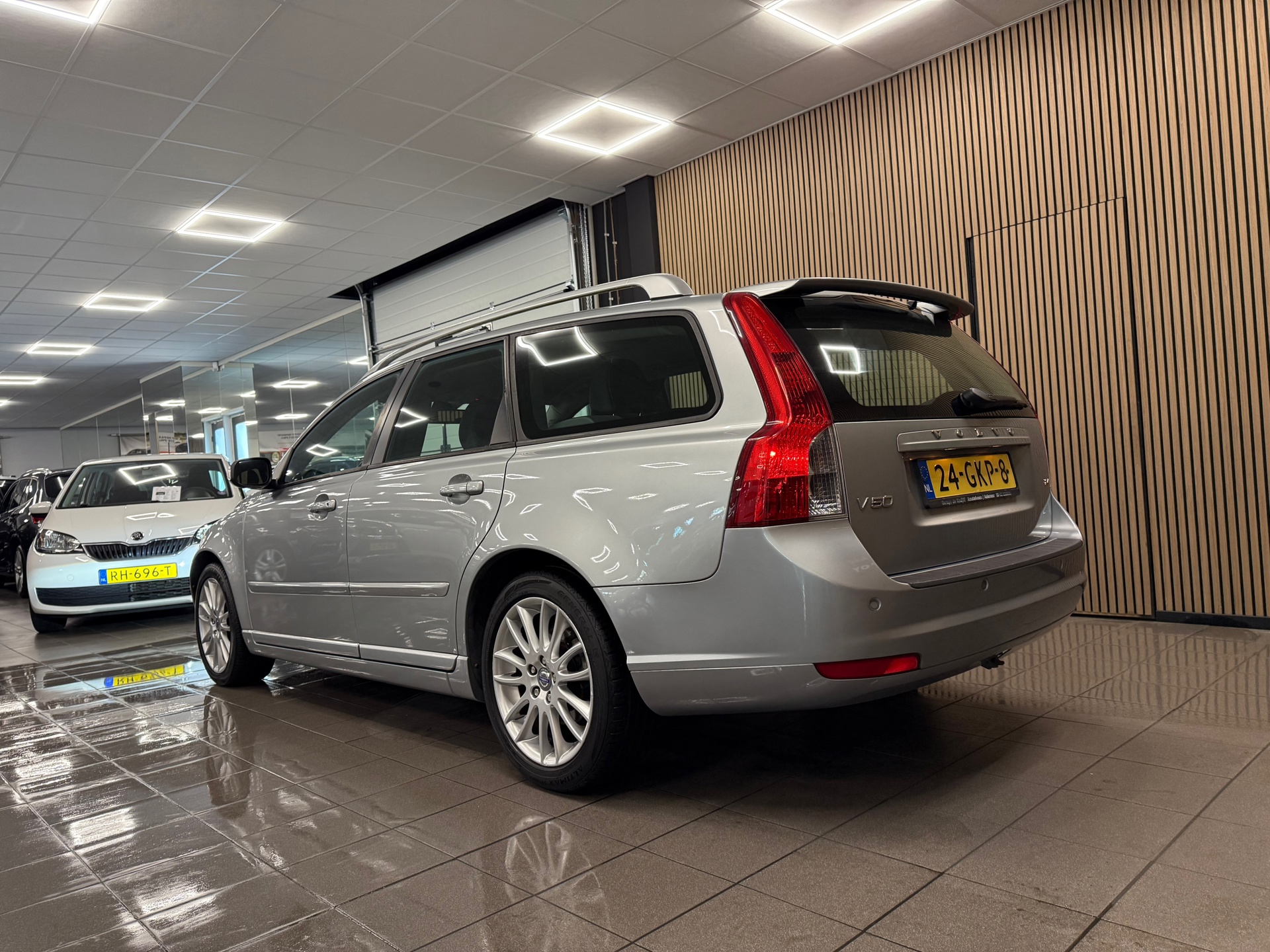 https://www.autokooy.nl//xml/images/47123374-3.JPG