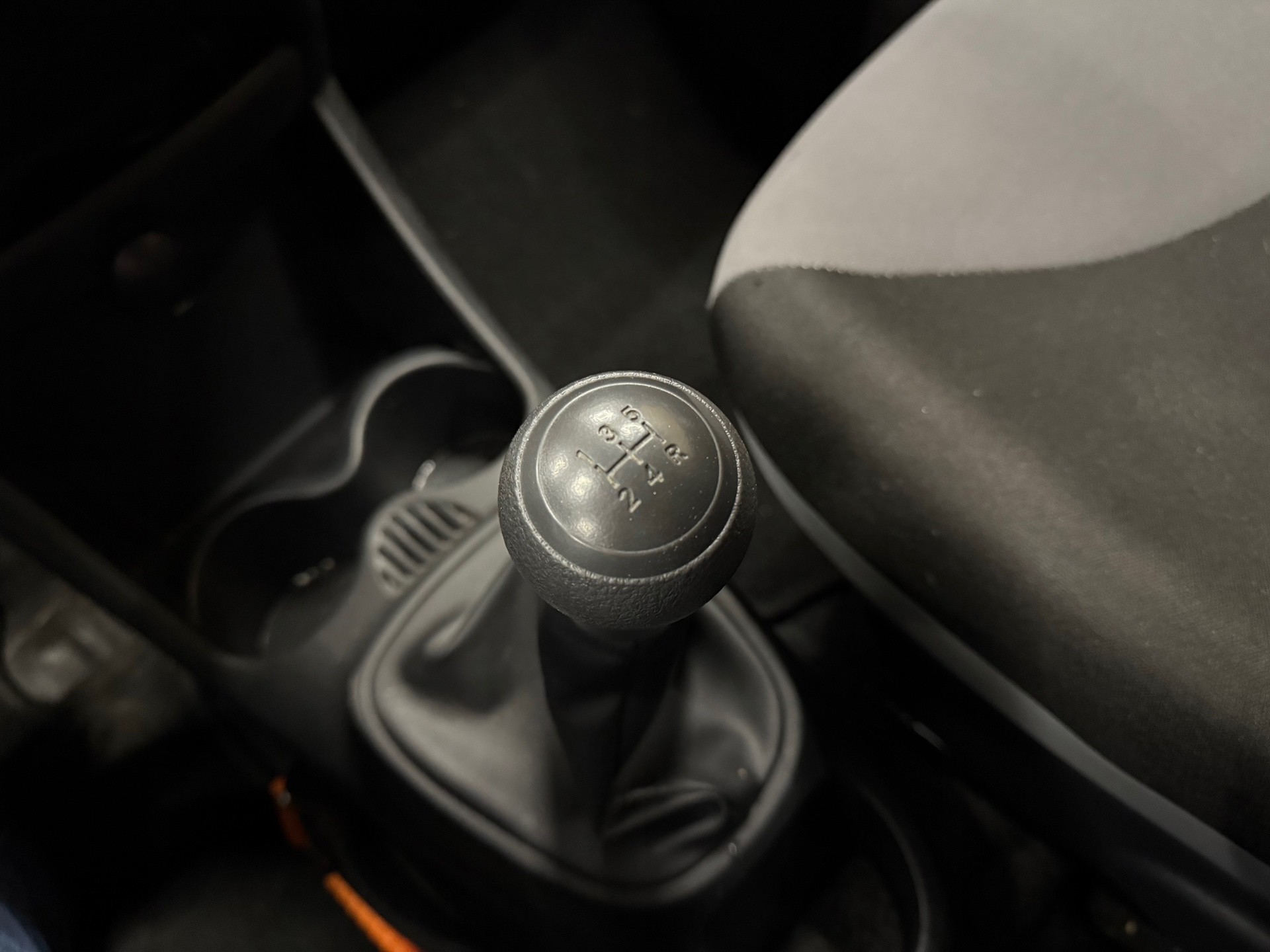 https://www.autokooy.nl//xml/images/47147243-16.JPG