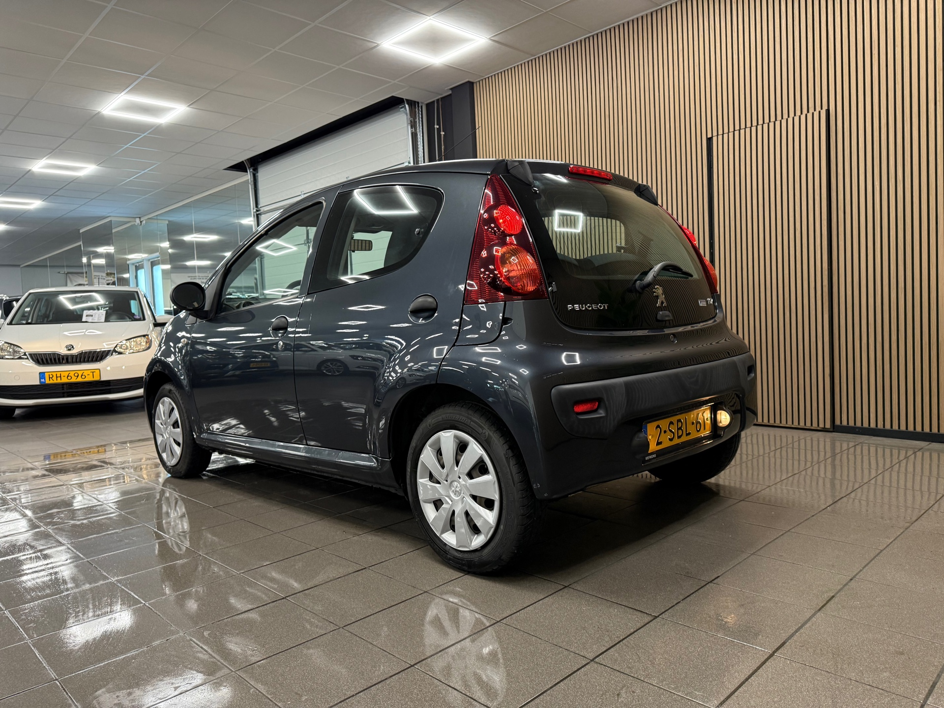 https://www.autokooy.nl//xml/images/47147243-3.JPG