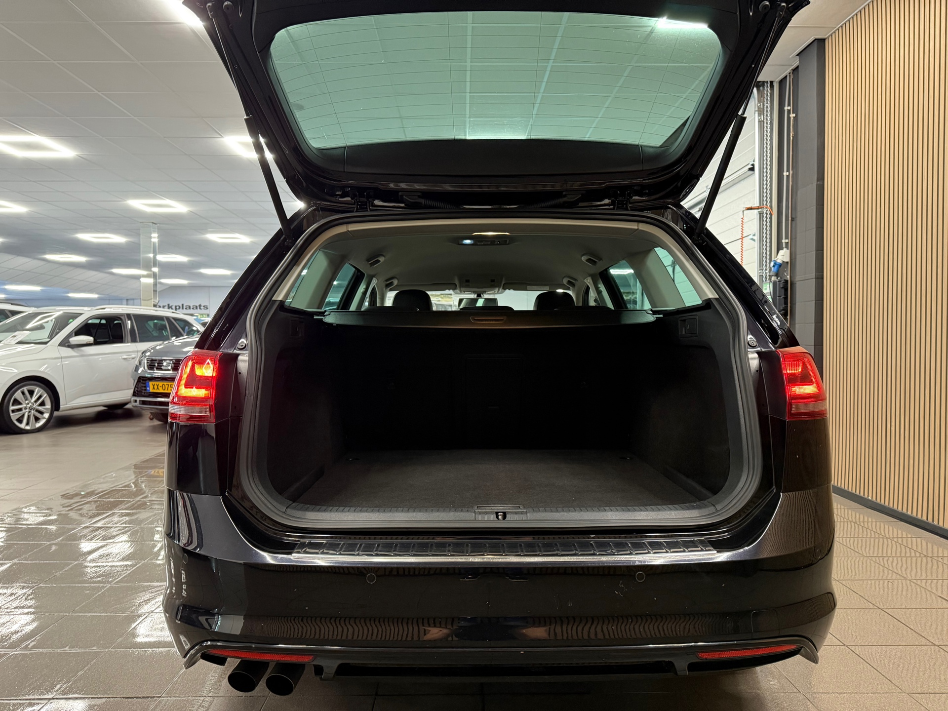 https://www.autokooy.nl//xml/images/47187471-5.JPG