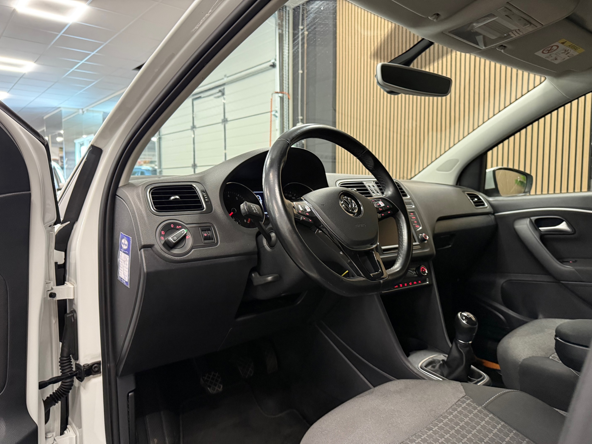https://www.autokooy.nl//xml/images/47187712-11.JPG