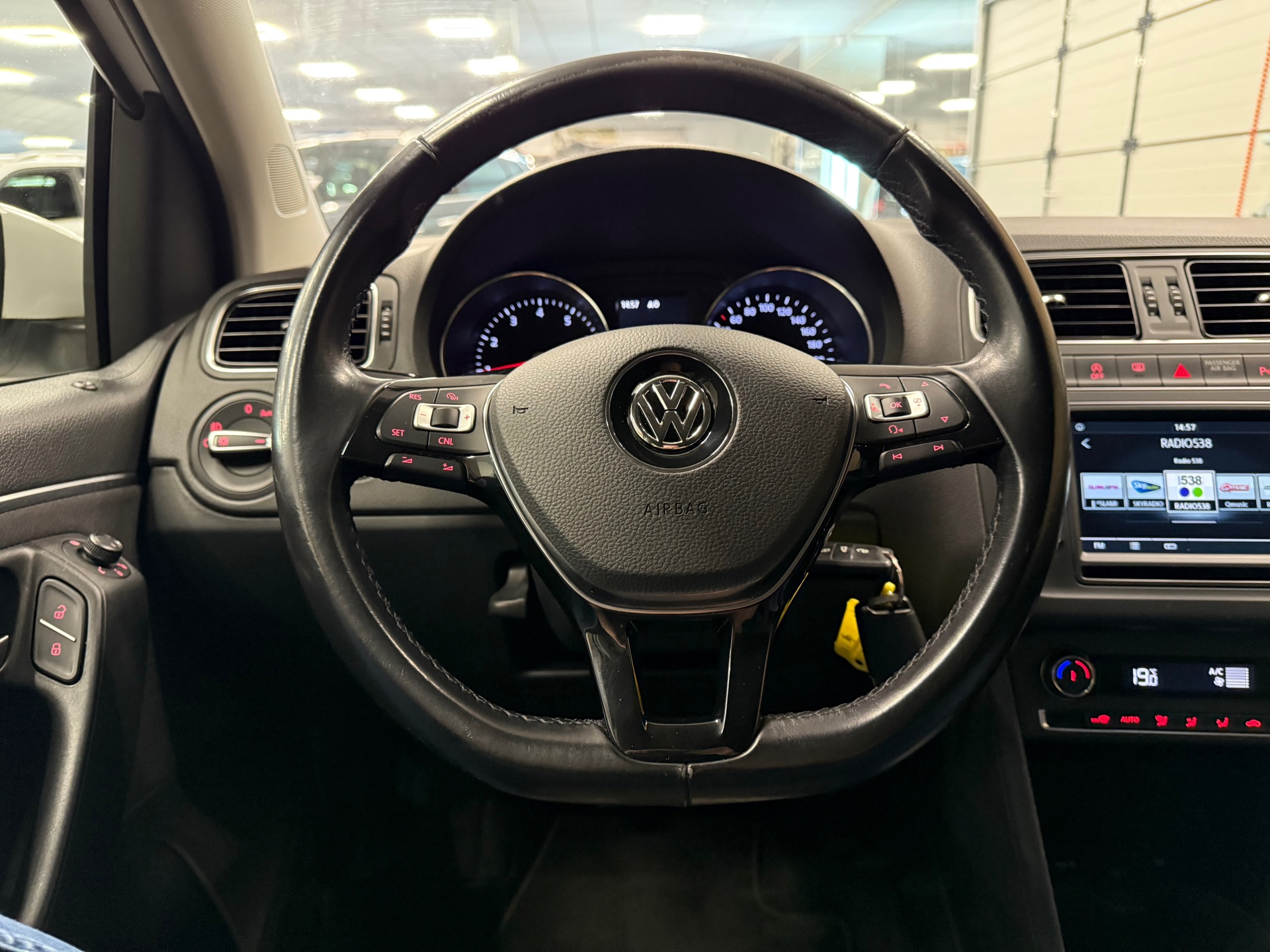 https://www.autokooy.nl//xml/images/47187712-14.JPG
