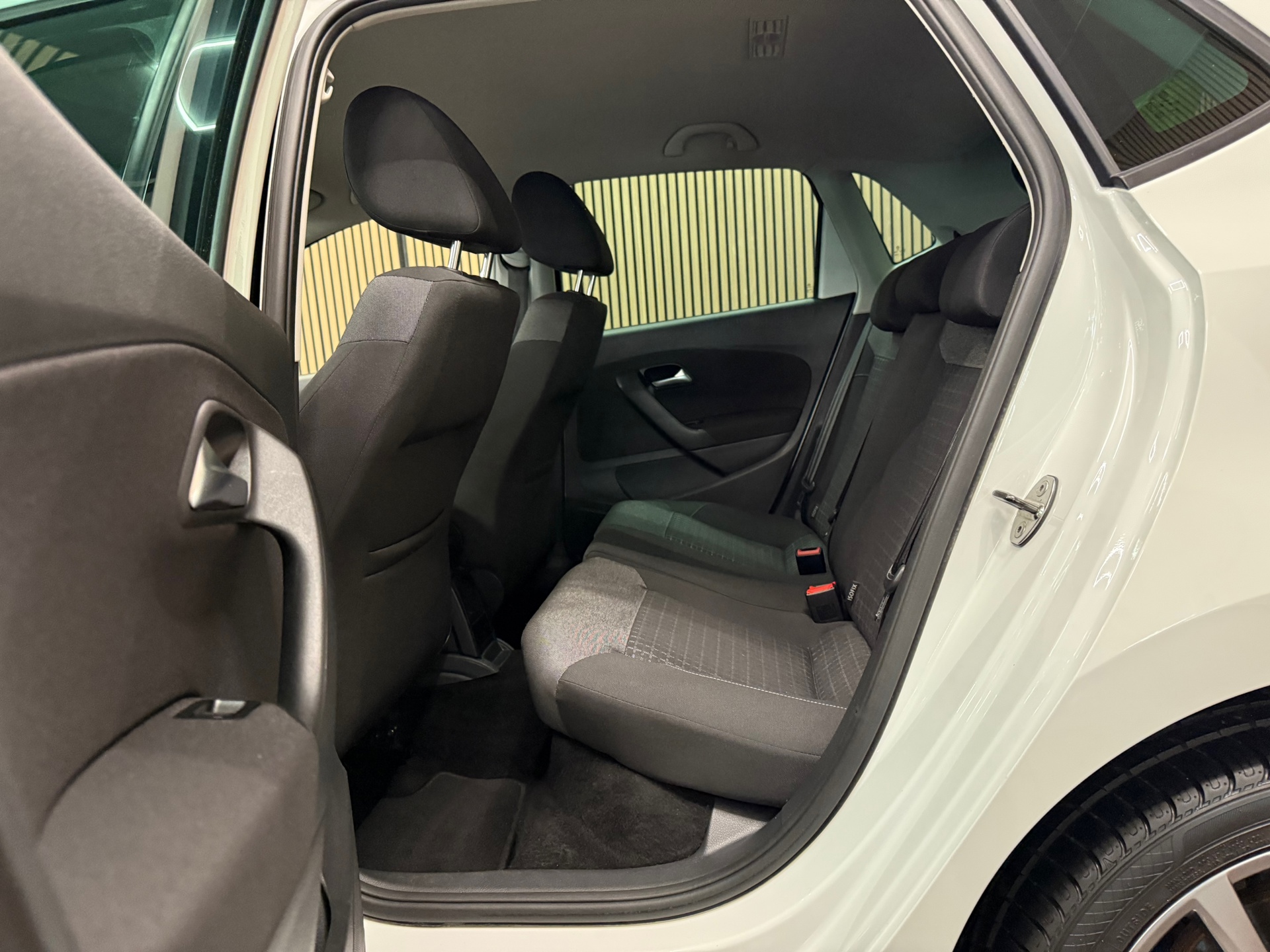 https://www.autokooy.nl//xml/images/47187712-23.JPG