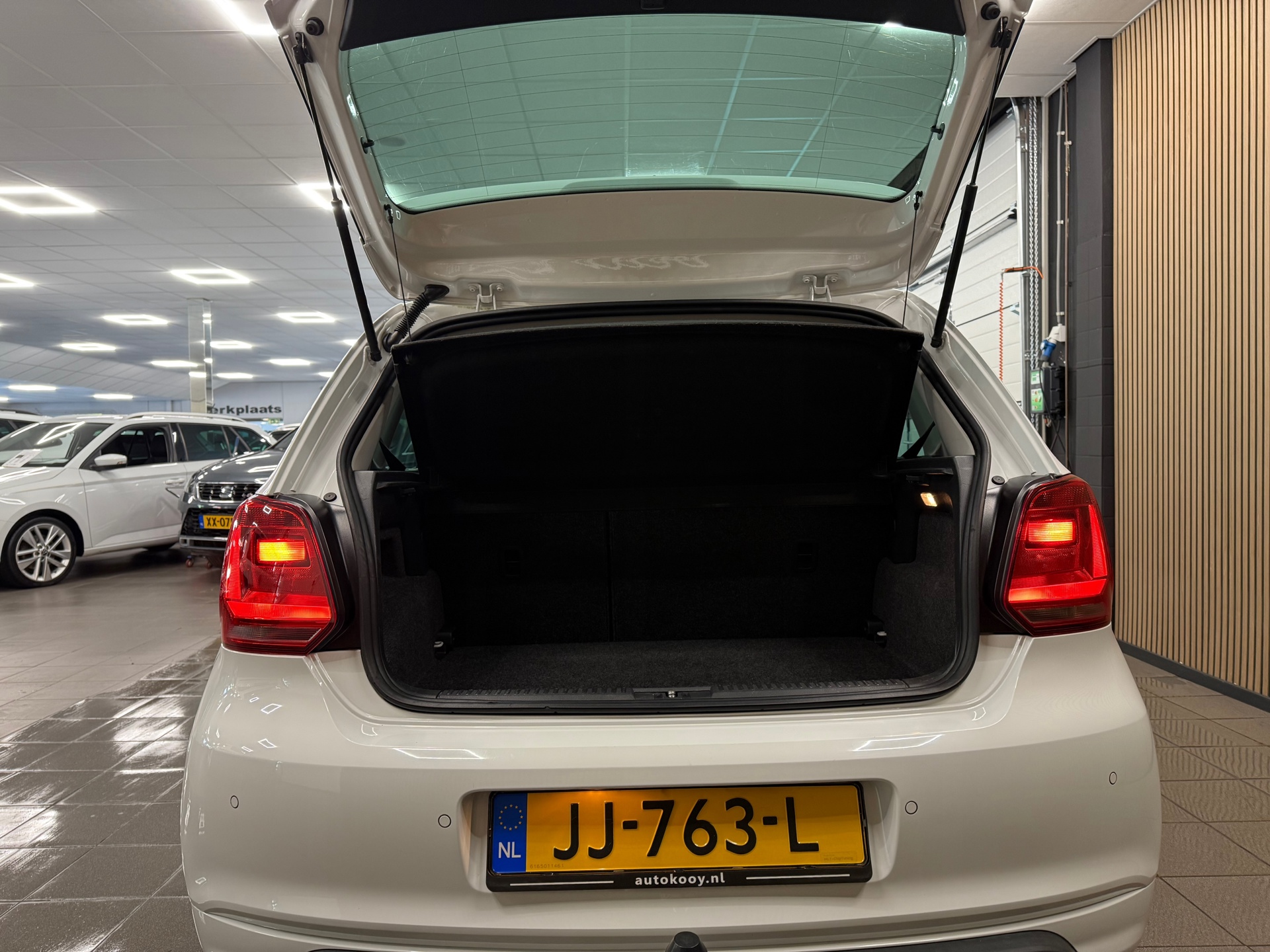 https://www.autokooy.nl//xml/images/47187712-5.JPG