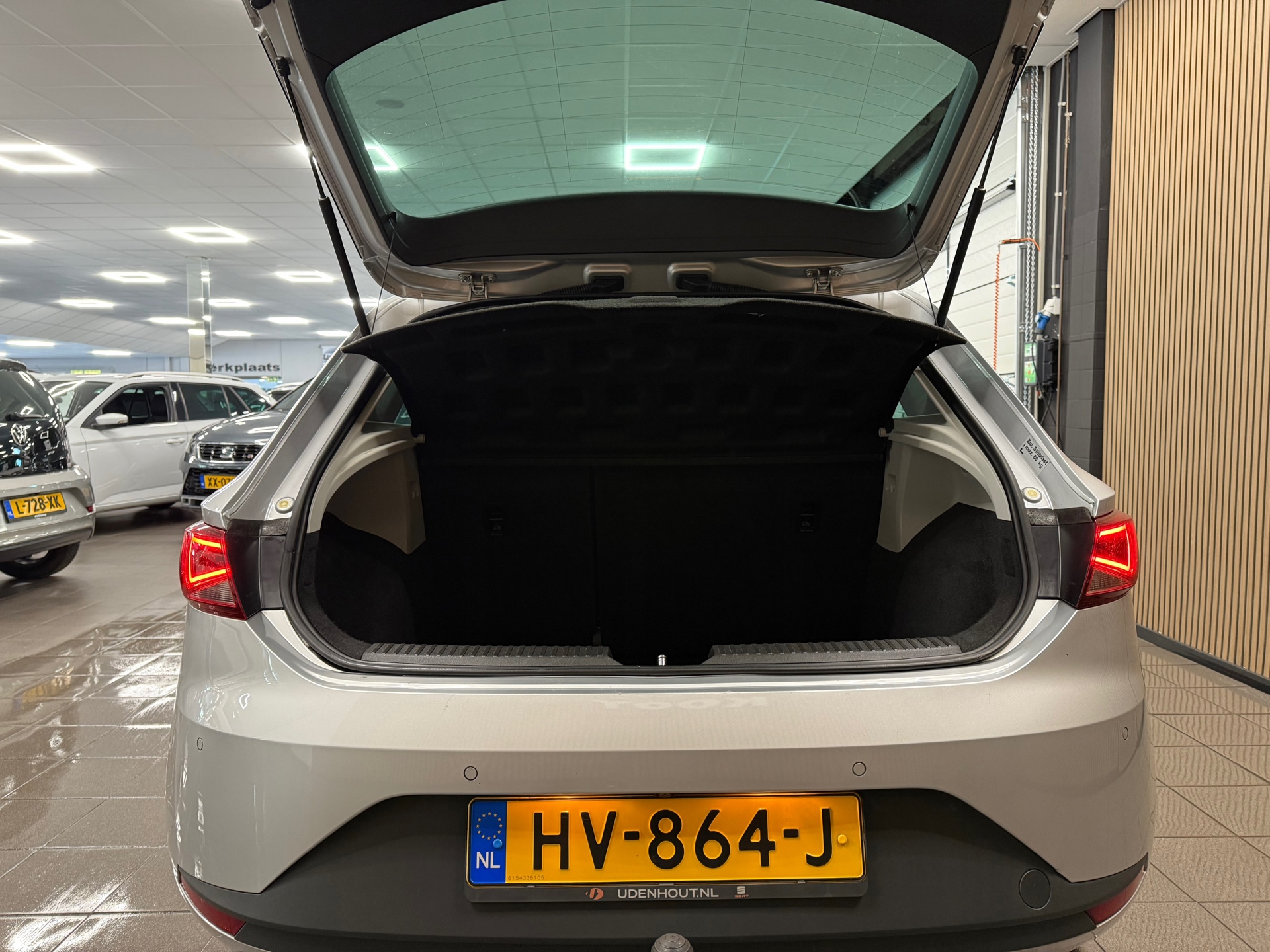 https://www.autokooy.nl//xml/images/47211909-5.JPG