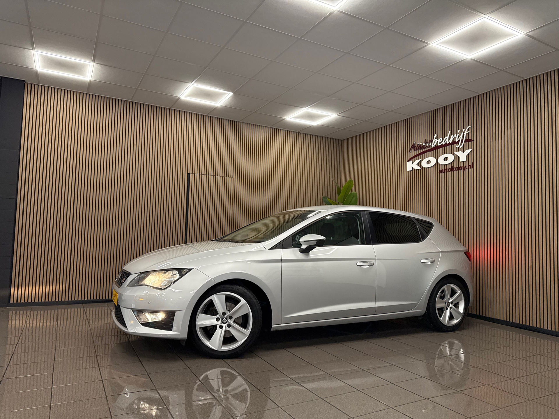 https://www.autokooy.nl//xml/images/47211909-9.JPG